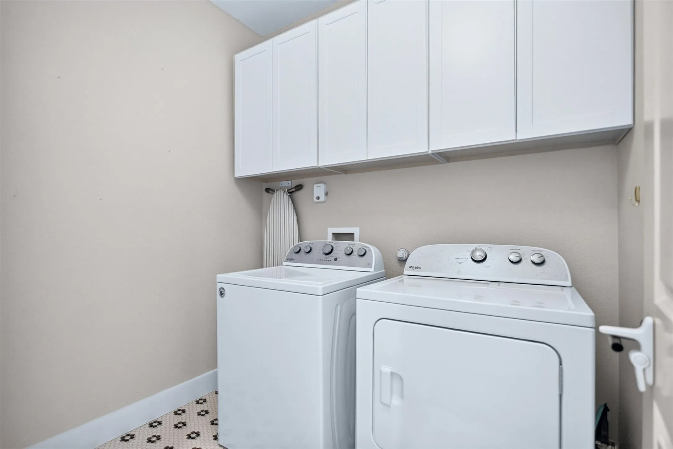 Single Family Residence For Sale in Kaufman County , 1516 Tavistock Road, Forney, Texas 75126, 4 Bedroom, 4 Bathroom, 3 Garage spaces, 3,223 Sqft, built in 2017, mls#21366453, Real Estate Agent in Forney, Homes For Sale in Kaufman county, Homes For Sale in Forney, Realtor in Forney Texas, Real Estate Brokerage Independent Realty Texas, Luminita Cordes Realtor
