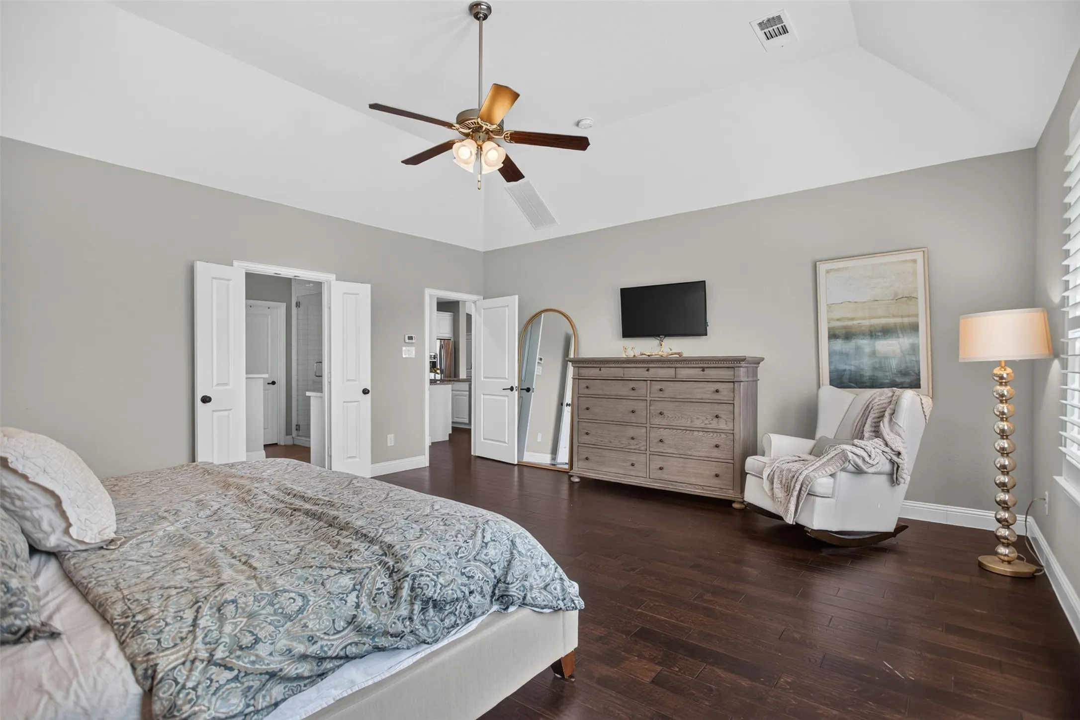 Single Family Residence For Sale in Kaufman County , 1516 Tavistock Road, Forney, Texas 75126, 4 Bedroom, 4 Bathroom, 3 Garage spaces, 3,223 Sqft, built in 2017, mls#21366453, Real Estate Agent in Forney, Homes For Sale in Kaufman county, Homes For Sale in Forney, Realtor in Forney Texas, Real Estate Brokerage Independent Realty Texas, Luminita Cordes Realtor