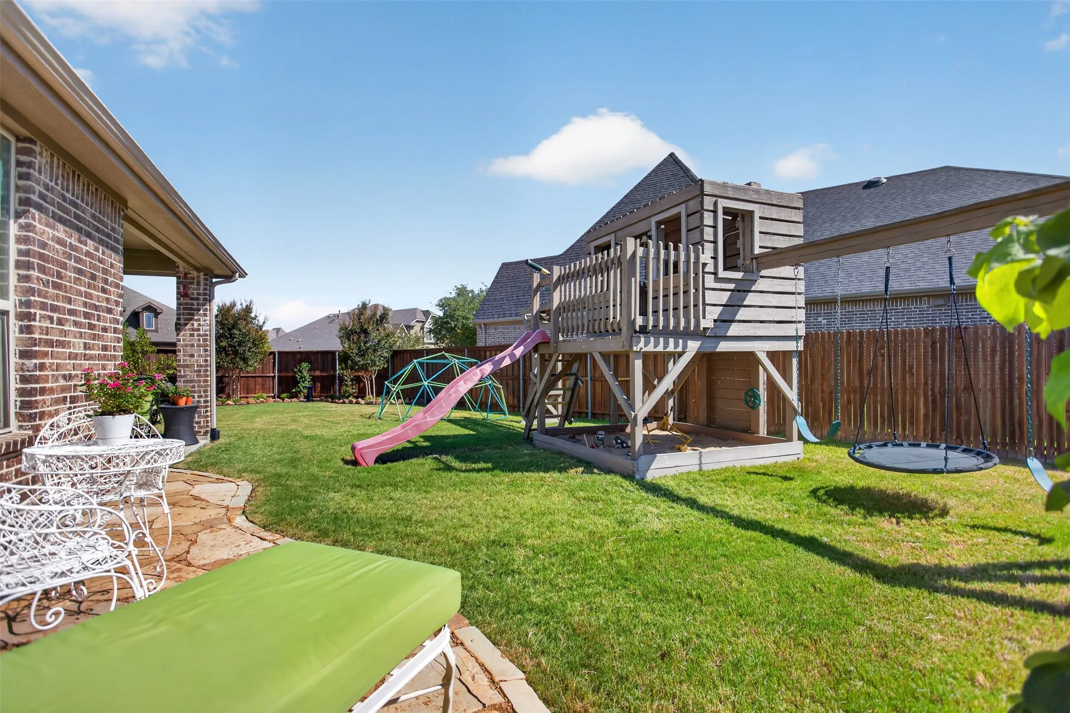 Single Family Residence For Sale in Kaufman County , 1516 Tavistock Road, Forney, Texas 75126, 4 Bedroom, 4 Bathroom, 3 Garage spaces, 3,223 Sqft, built in 2017, mls#21366453, Real Estate Agent in Forney, Homes For Sale in Kaufman county, Homes For Sale in Forney, Realtor in Forney Texas, Real Estate Brokerage Independent Realty Texas, Luminita Cordes Realtor