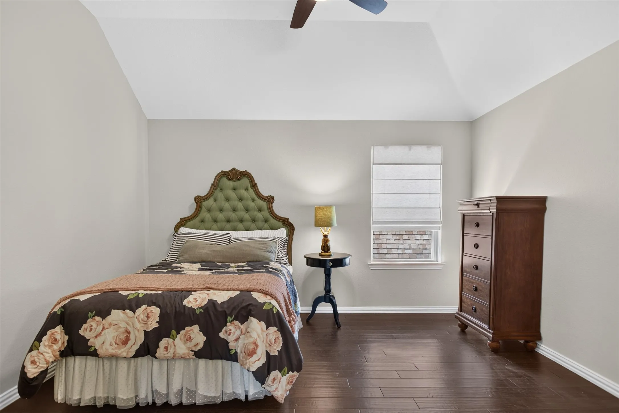 Single Family Residence For Sale in Kaufman County , 1516 Tavistock Road, Forney, Texas 75126, 4 Bedroom, 4 Bathroom, 3 Garage spaces, 3,223 Sqft, built in 2017, mls#21366453, Real Estate Agent in Forney, Homes For Sale in Kaufman county, Homes For Sale in Forney, Realtor in Forney Texas, Real Estate Brokerage Independent Realty Texas, Luminita Cordes Realtor