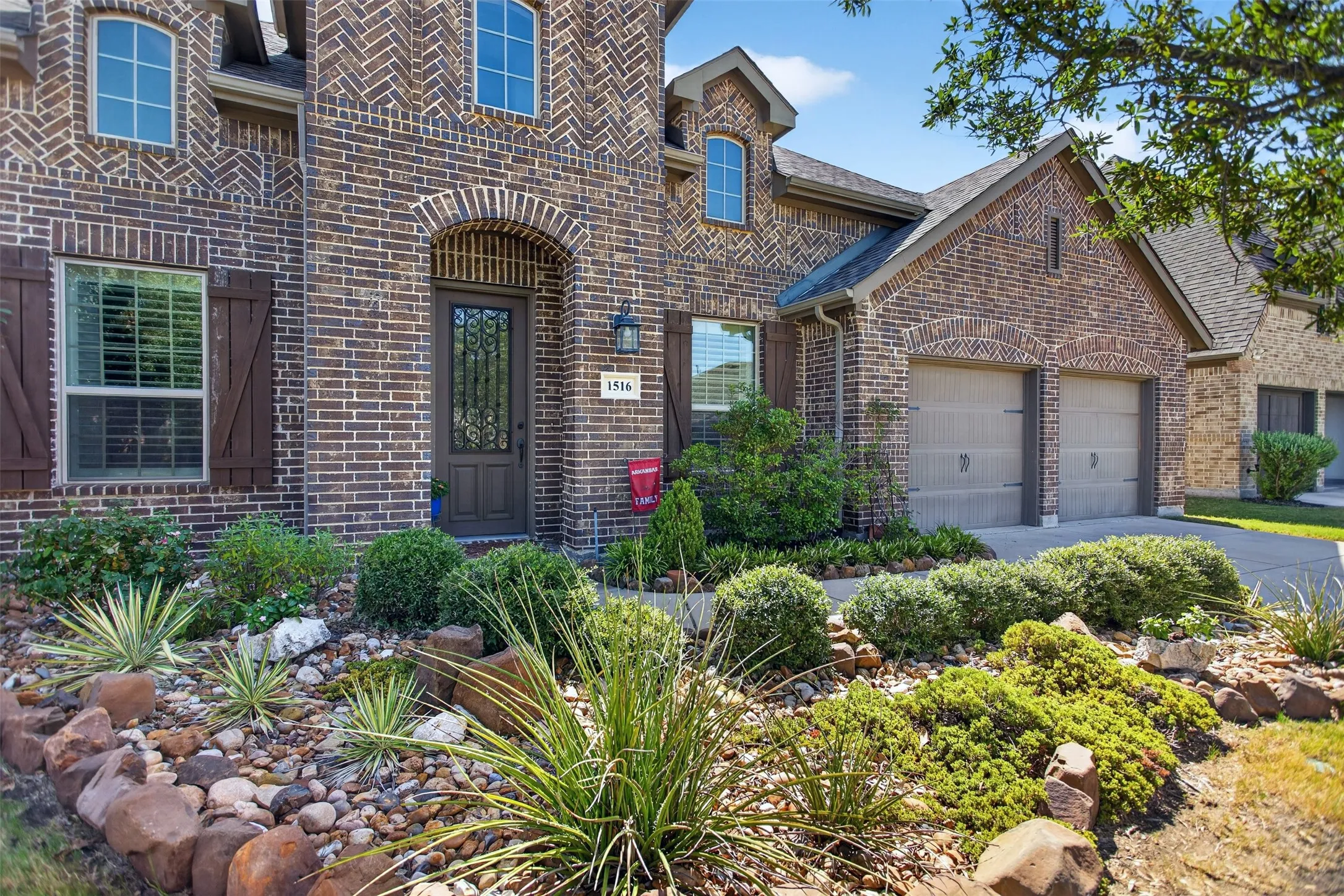 Single Family Residence For Sale in Kaufman County , 1516 Tavistock Road, Forney, Texas 75126, 4 Bedroom, 4 Bathroom, 3 Garage spaces, 3,223 Sqft, built in 2017, mls#21366453, Real Estate Agent in Forney, Homes For Sale in Kaufman county, Homes For Sale in Forney, Realtor in Forney Texas, Real Estate Brokerage Independent Realty Texas, Luminita Cordes Realtor