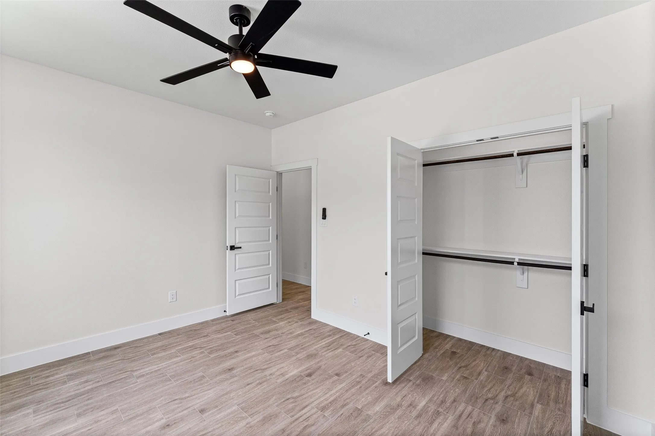 Single Family Residence For Sale in Hood County , 2712 Steepleridge Circle, Granbury, Texas 76048, 3 Bedroom, 2 Bathroom, 2 Garage spaces, 1,723 Sqft, built in 2026, mls#21366754, Real Estate Agent in Granbury, Homes For Sale in Hood county, Homes For Sale in Granbury, Realtor in Granbury Texas, Real Estate Brokerage Independent Realty Texas, Luminita Cordes Realtor