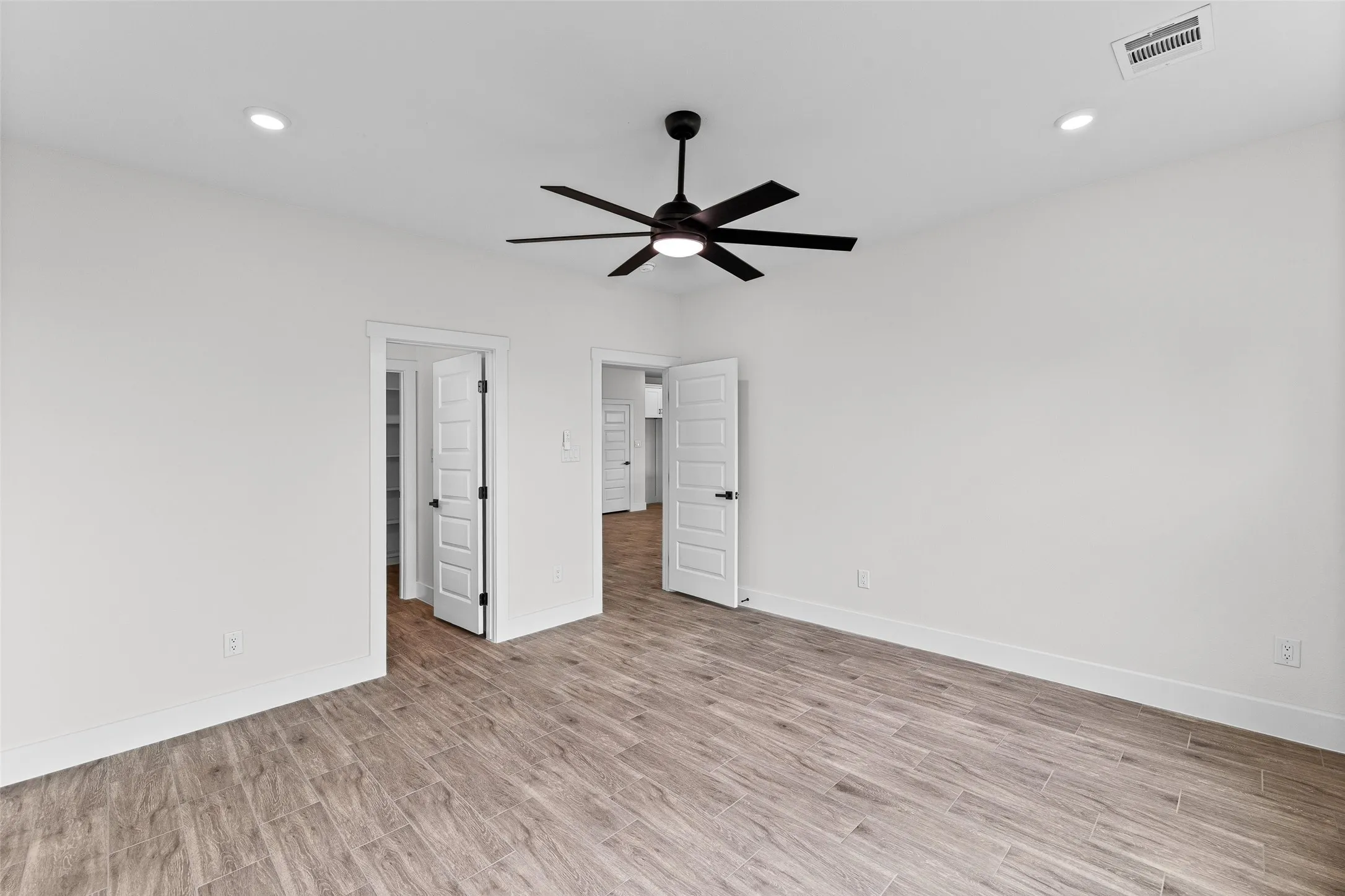Single Family Residence For Sale in Hood County , 2712 Steepleridge Circle, Granbury, Texas 76048, 3 Bedroom, 2 Bathroom, 2 Garage spaces, 1,723 Sqft, built in 2026, mls#21366754, Real Estate Agent in Granbury, Homes For Sale in Hood county, Homes For Sale in Granbury, Realtor in Granbury Texas, Real Estate Brokerage Independent Realty Texas, Luminita Cordes Realtor
