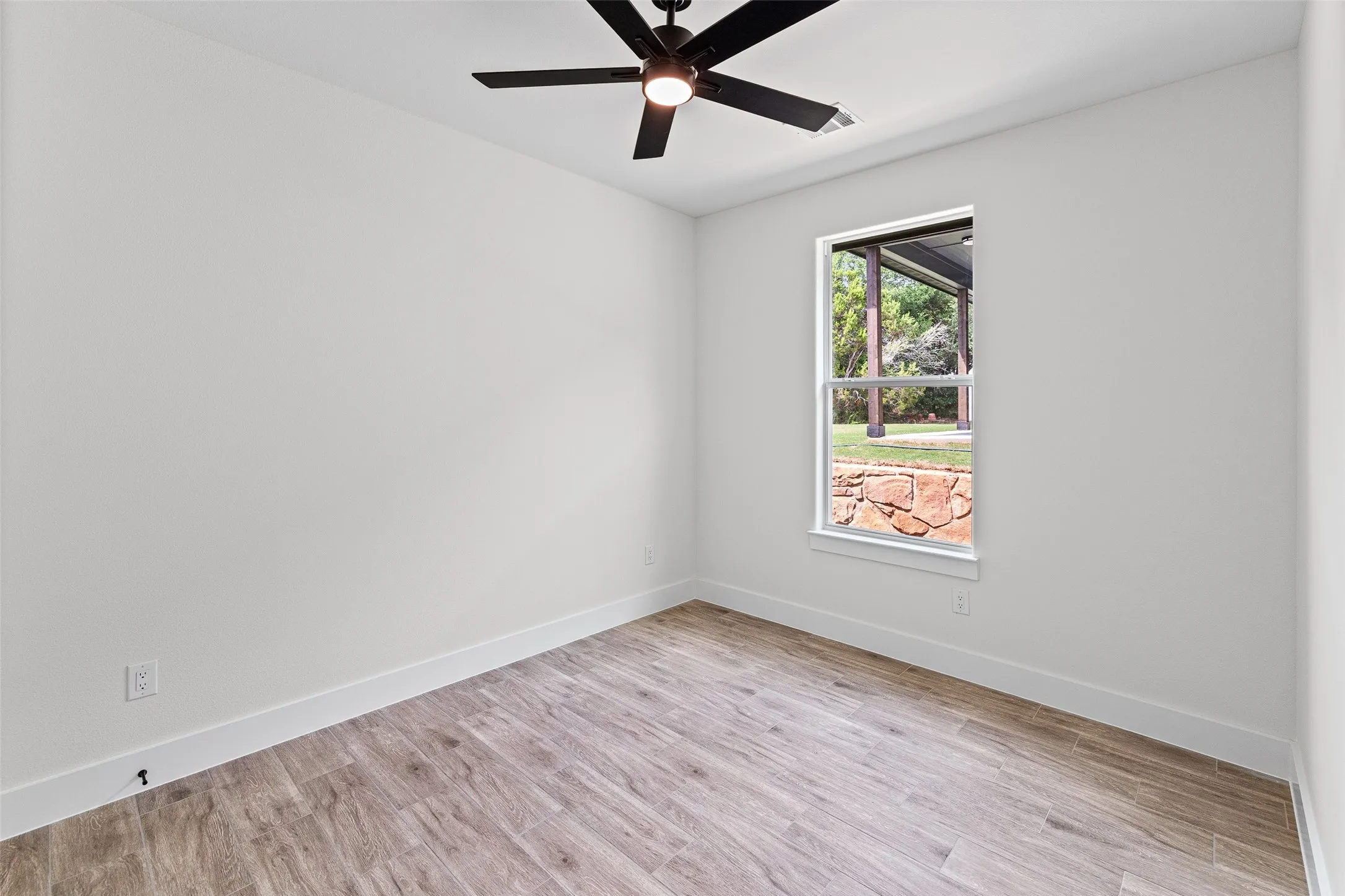 Single Family Residence For Sale in Hood County , 2712 Steepleridge Circle, Granbury, Texas 76048, 3 Bedroom, 2 Bathroom, 2 Garage spaces, 1,723 Sqft, built in 2026, mls#21366754, Real Estate Agent in Granbury, Homes For Sale in Hood county, Homes For Sale in Granbury, Realtor in Granbury Texas, Real Estate Brokerage Independent Realty Texas, Luminita Cordes Realtor