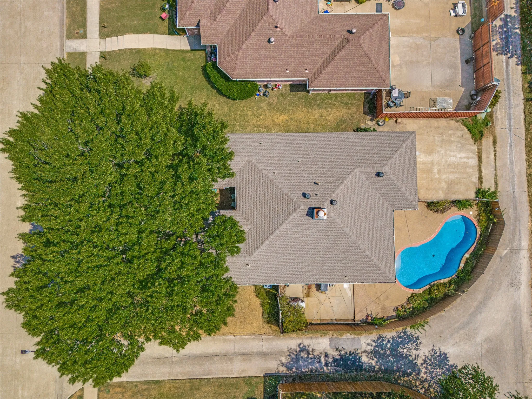 Single Family Residence For Sale in Dallas County , 2922 Andrea Lane, Garland, Texas 75040, 3 Bedroom, 2 Bathroom, 2 Garage spaces, 1,635 Sqft, built in 1992, mls#21360603, Real Estate Agent in Garland, Homes For Sale in Dallas county, Homes For Sale in Garland, Realtor in Garland Texas, Real Estate Brokerage Independent Realty Texas, Luminita Cordes Realtor