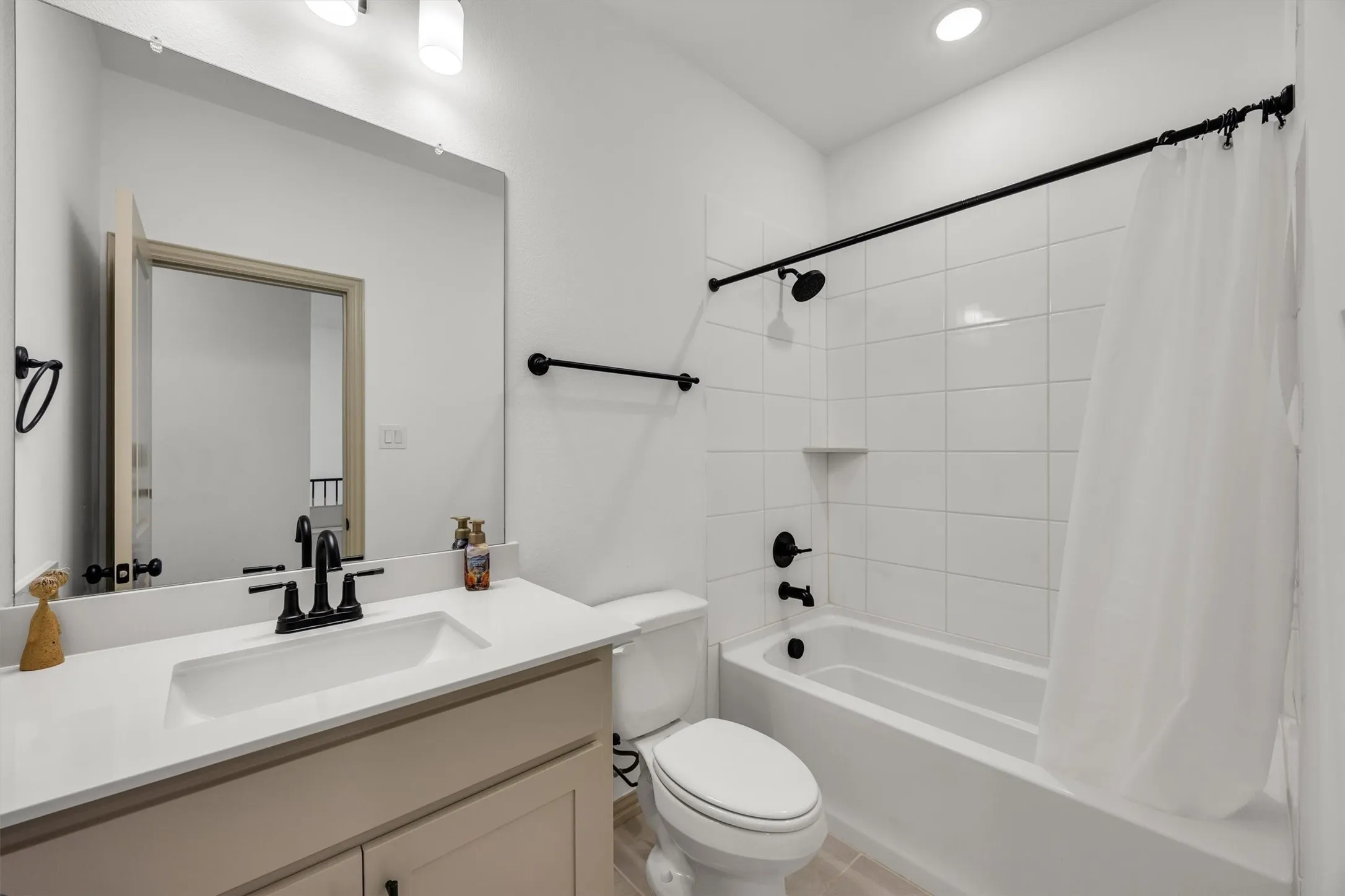 Upstairs bathroom with tub & shower combo