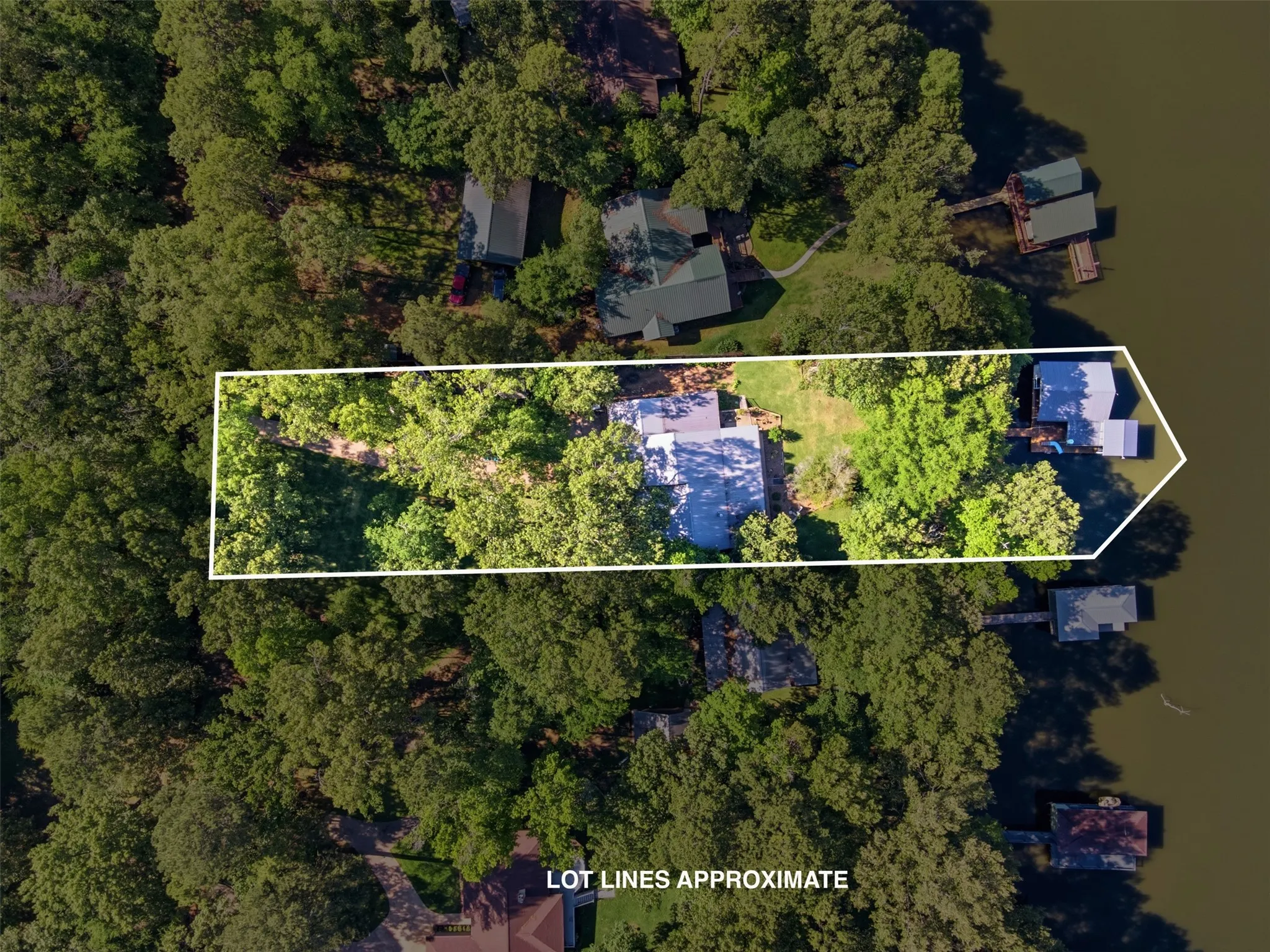 Single Family Residence For Sale in Camp County , 190 County Road 2452, Leesburg, Texas 75451, 3 Bedroom, 2 Bathroom, 3 Garage spaces, 1,938 Sqft, built in 2000, Price $699,000, mls#21235283, Real Estate Agent in Leesburg, Homes For Sale in Camp county, Homes For Sale in Leesburg, Realtor in Leesburg Texas, Real Estate Brokerage Independent Realty Texas, Luminita Cordes Realtor