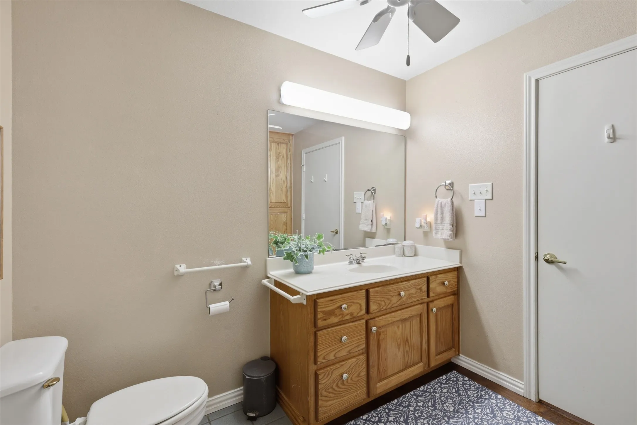 Single Family Residence For Sale in Camp County , 190 County Road 2452, Leesburg, Texas 75451, 3 Bedroom, 2 Bathroom, 3 Garage spaces, 1,938 Sqft, built in 2000, Price $699,000, mls#21235283, Real Estate Agent in Leesburg, Homes For Sale in Camp county, Homes For Sale in Leesburg, Realtor in Leesburg Texas, Real Estate Brokerage Independent Realty Texas, Luminita Cordes Realtor