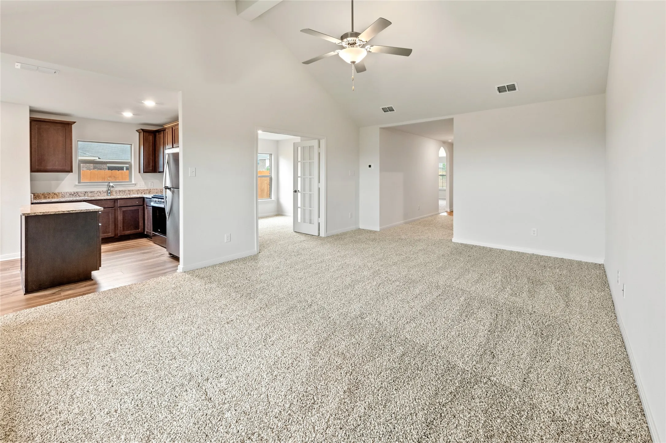 Single Family Residence For Rent in Kaufman County , 3006 Winscott Lane, Forney, Texas 75126, 3 Bedroom, 2 Bathroom, 2 Garage spaces, 1,681 Sqft, built in 2021, Price $2,350, mls#21366772, Real Estate Agent in Forney, Homes For Rent in Kaufman county, Homes For Rent in Forney, Realtor in Forney Texas, Real Estate Brokerage Independent Realty Texas, Luminita Cordes Realtor