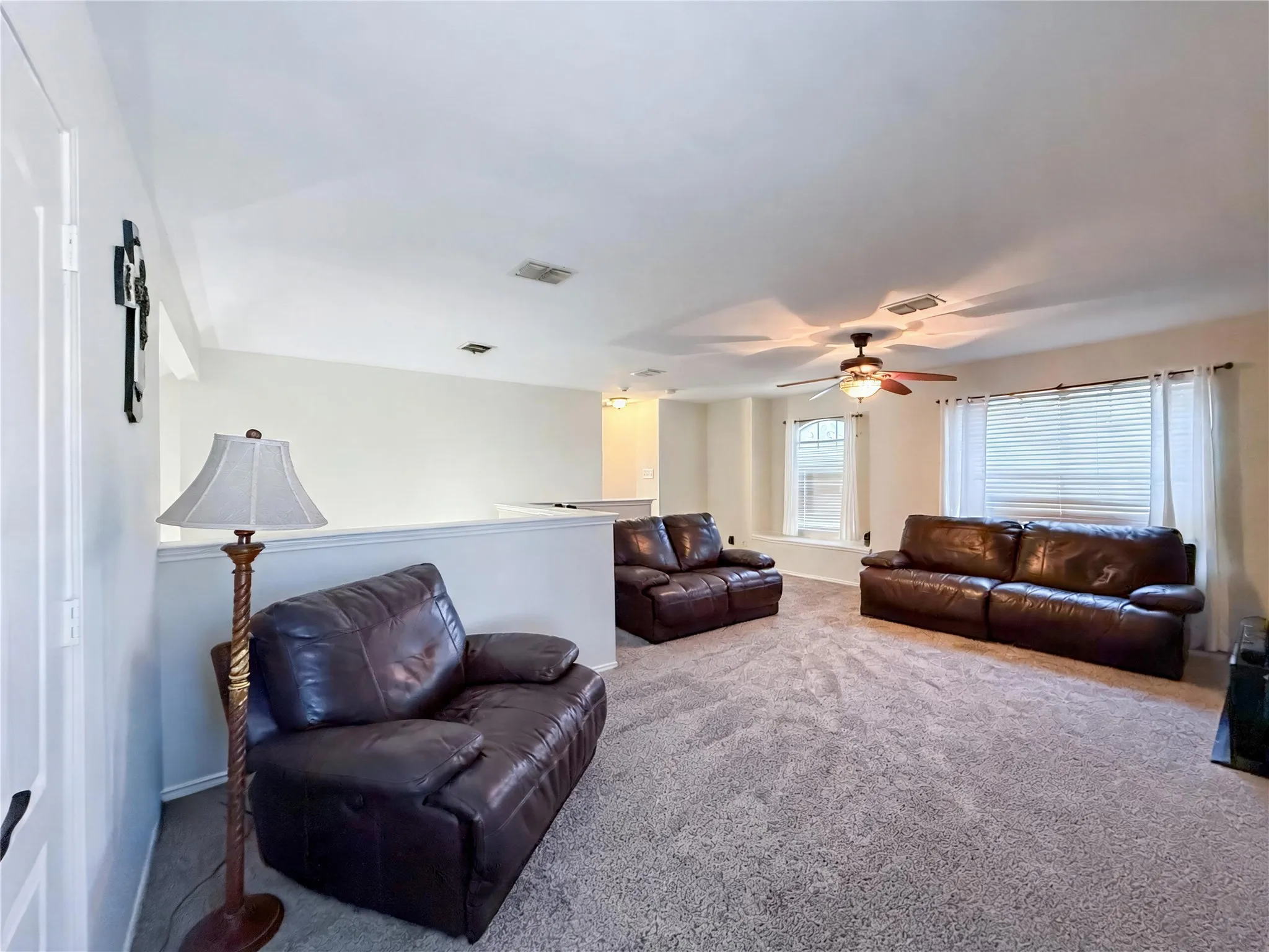 Single Family Residence For Sale in Denton County , 3103 Mason Avenue, Corinth, Texas 76210, 3 Bedroom, 3 Bathroom, 2 Garage spaces, 2,483 Sqft, built in 1998, mls#21365259, Real Estate Agent in Corinth, Homes For Sale in Denton county, Homes For Sale in Corinth, Realtor in Corinth Texas, Real Estate Brokerage Independent Realty Texas, Luminita Cordes Realtor
