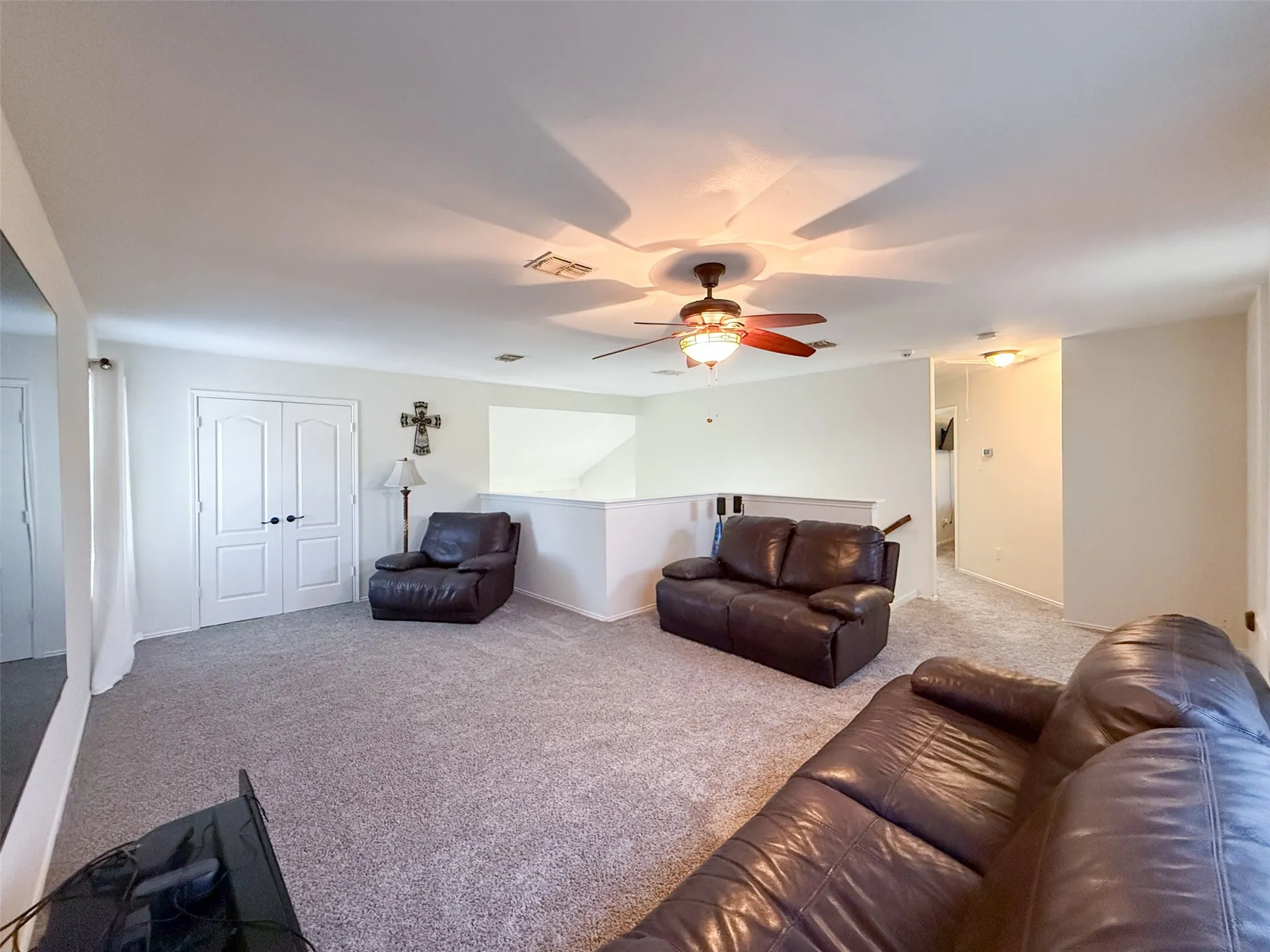Single Family Residence For Sale in Denton County , 3103 Mason Avenue, Corinth, Texas 76210, 3 Bedroom, 3 Bathroom, 2 Garage spaces, 2,483 Sqft, built in 1998, mls#21365259, Real Estate Agent in Corinth, Homes For Sale in Denton county, Homes For Sale in Corinth, Realtor in Corinth Texas, Real Estate Brokerage Independent Realty Texas, Luminita Cordes Realtor