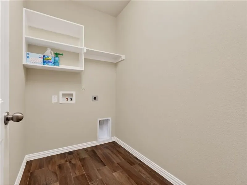 Single Family Residence For Rent in Denton County , 16020 Holly Creek, Prosper, Texas 75078, 3 Bedroom, 3 Bathroom, 2 Garage spaces, 2,143 Sqft, built in 2017, mls#21366778, Real Estate Agent in Prosper, Homes For Rent in Denton county, Homes For Rent in Prosper, Realtor in Prosper Texas, Real Estate Brokerage Independent Realty Texas, Luminita Cordes Realtor
