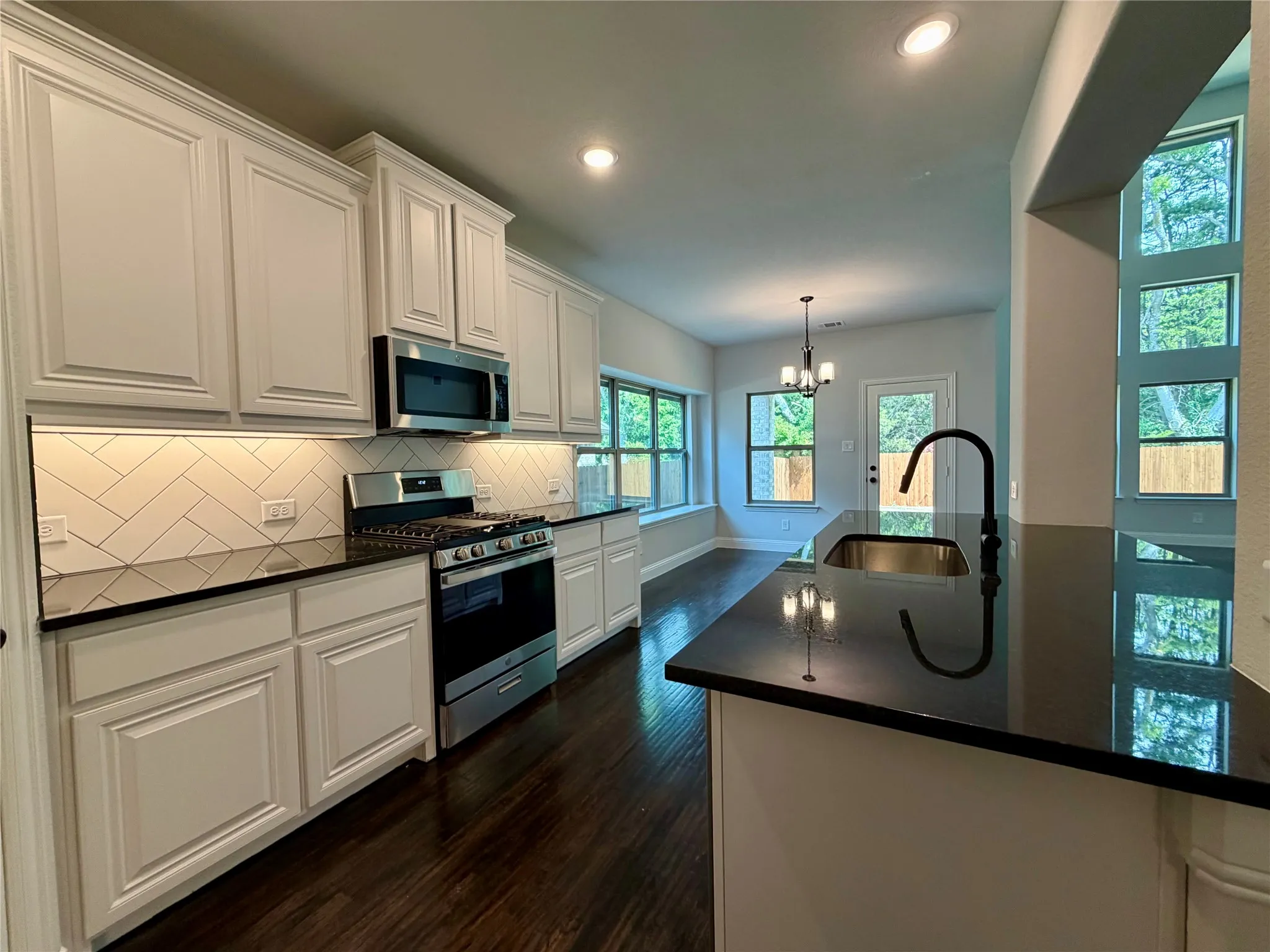 Single Family Residence For Sale in Hunt County , 520 Aldred Street, Greenville, Texas 75401, 4 Bedroom, 4 Bathroom, 2 Garage spaces, 2,716 Sqft, built in 2026, mls#21354607, Real Estate Agent in Greenville, Homes For Sale in Hunt county, Homes For Sale in Greenville, Realtor in Greenville Texas, Real Estate Brokerage Independent Realty Texas, Luminita Cordes Realtor