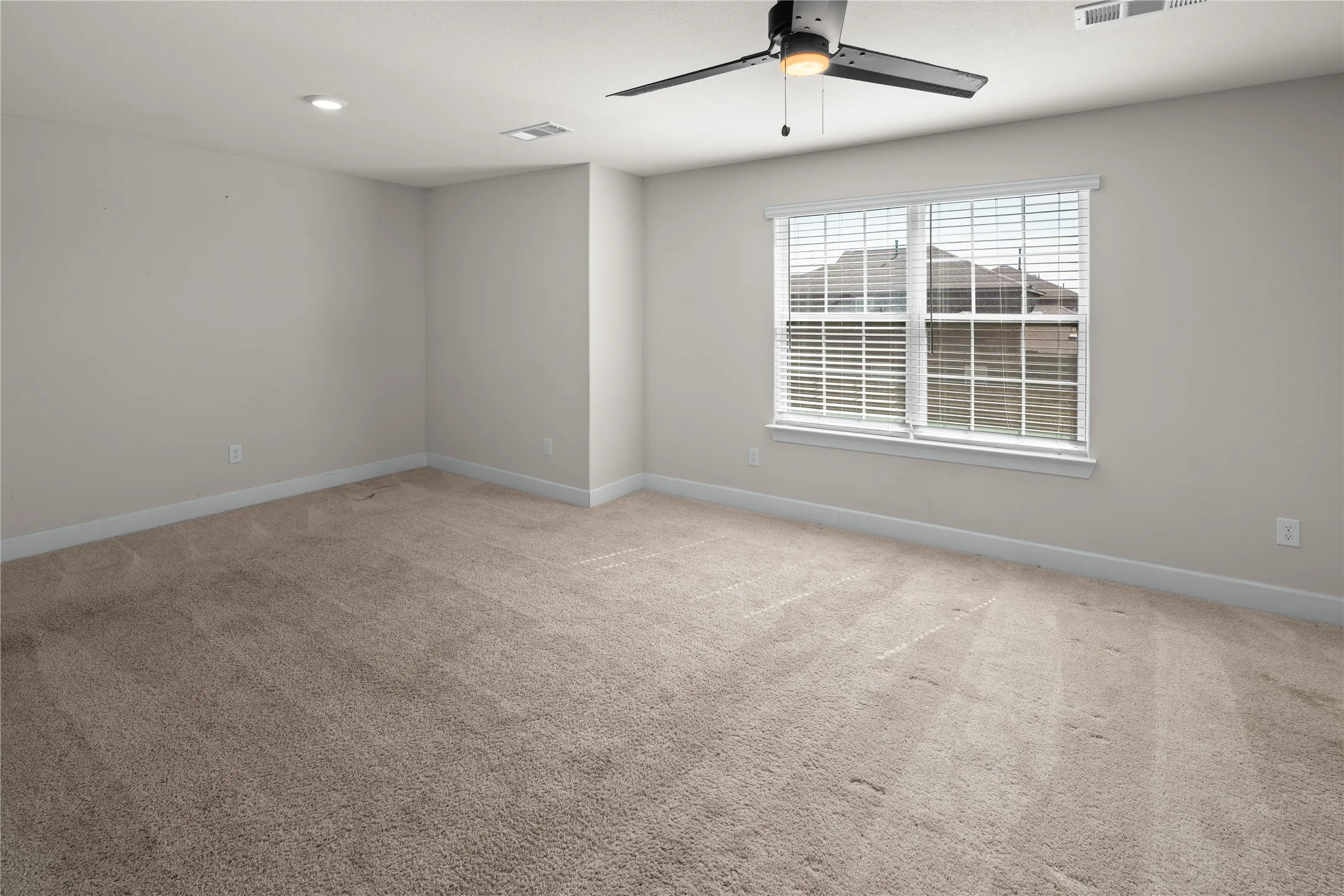 Single Family Residence For Sale in Collin County , 1200 Windermere Way, Princeton, Texas 75407, 5 Bedroom, 3 Bathroom, 2 Garage spaces, 2,533 Sqft, built in 2022, mls#21365671, Real Estate Agent in Princeton, Homes For Sale in Collin county, Homes For Sale in Princeton, Realtor in Princeton Texas, Real Estate Brokerage Independent Realty Texas, Luminita Cordes Realtor
