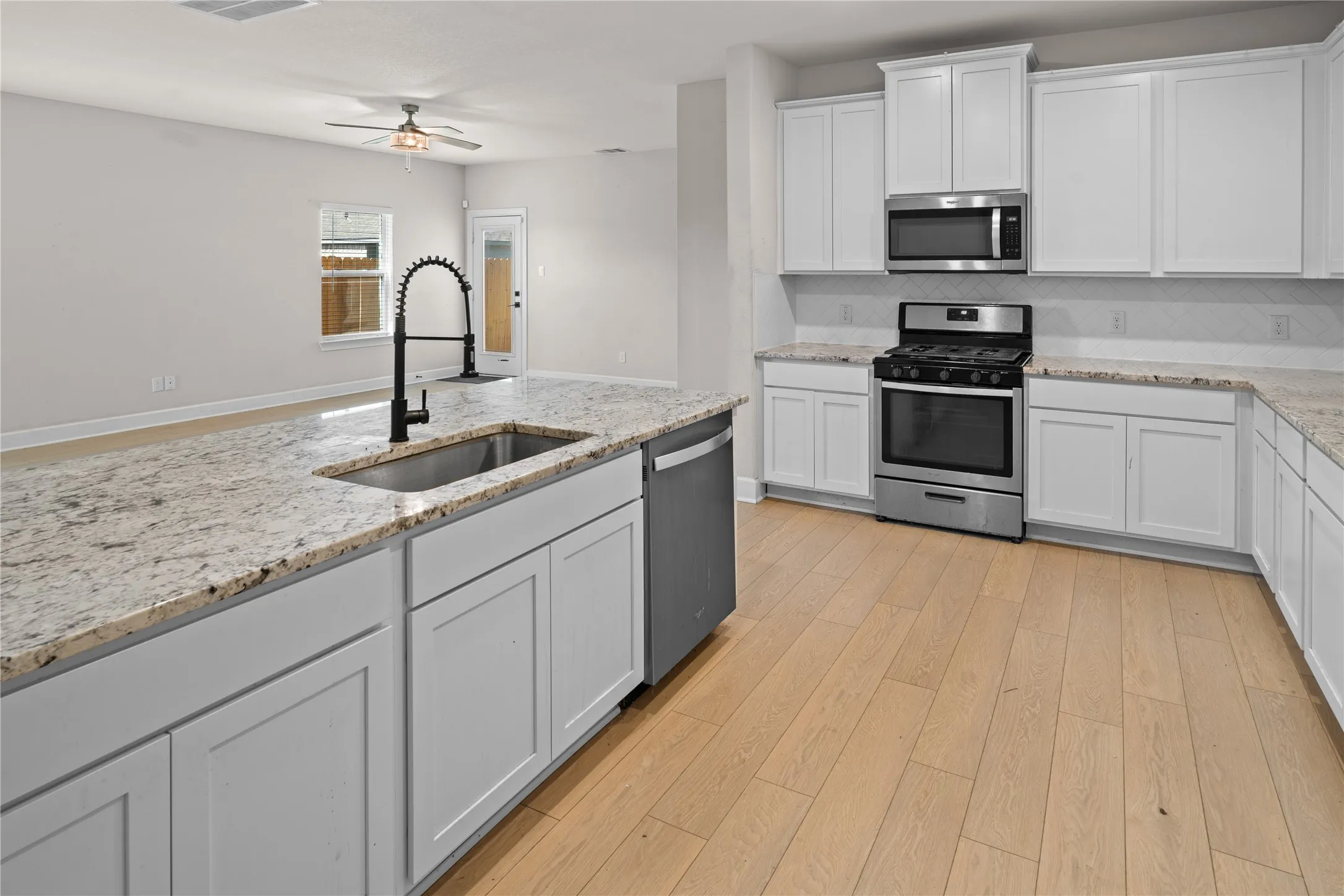 Single Family Residence For Sale in Collin County , 1200 Windermere Way, Princeton, Texas 75407, 5 Bedroom, 3 Bathroom, 2 Garage spaces, 2,533 Sqft, built in 2022, mls#21365671, Real Estate Agent in Princeton, Homes For Sale in Collin county, Homes For Sale in Princeton, Realtor in Princeton Texas, Real Estate Brokerage Independent Realty Texas, Luminita Cordes Realtor