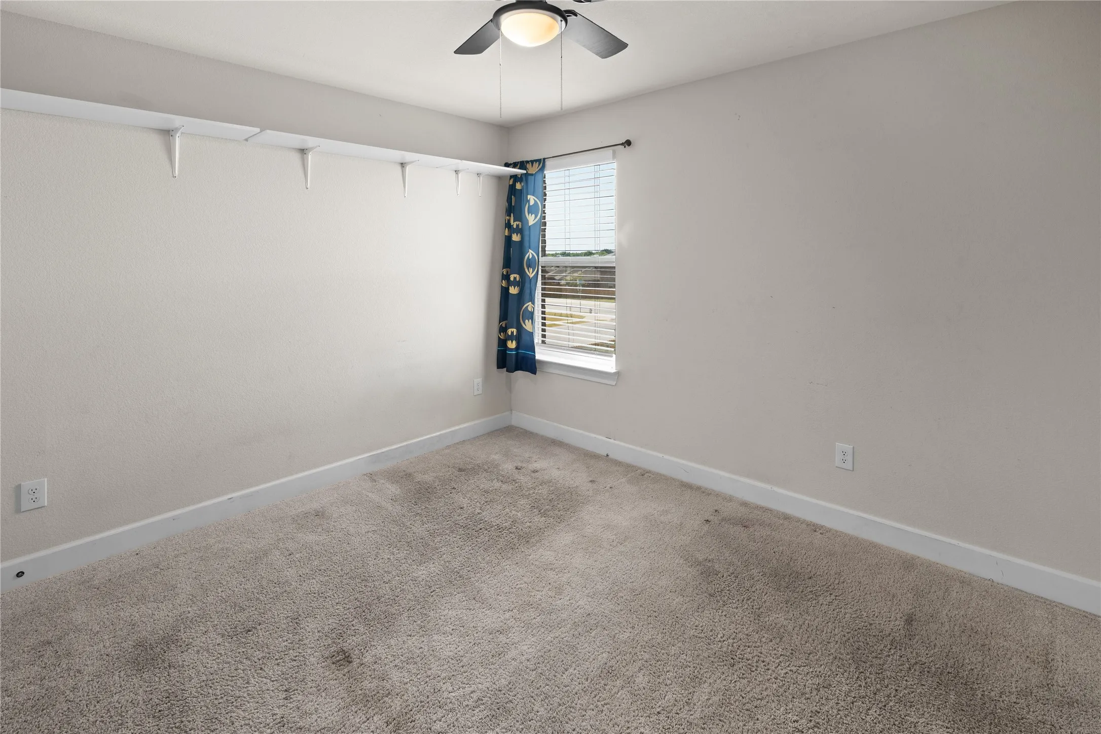 Single Family Residence For Sale in Collin County , 1200 Windermere Way, Princeton, Texas 75407, 5 Bedroom, 3 Bathroom, 2 Garage spaces, 2,533 Sqft, built in 2022, mls#21365671, Real Estate Agent in Princeton, Homes For Sale in Collin county, Homes For Sale in Princeton, Realtor in Princeton Texas, Real Estate Brokerage Independent Realty Texas, Luminita Cordes Realtor