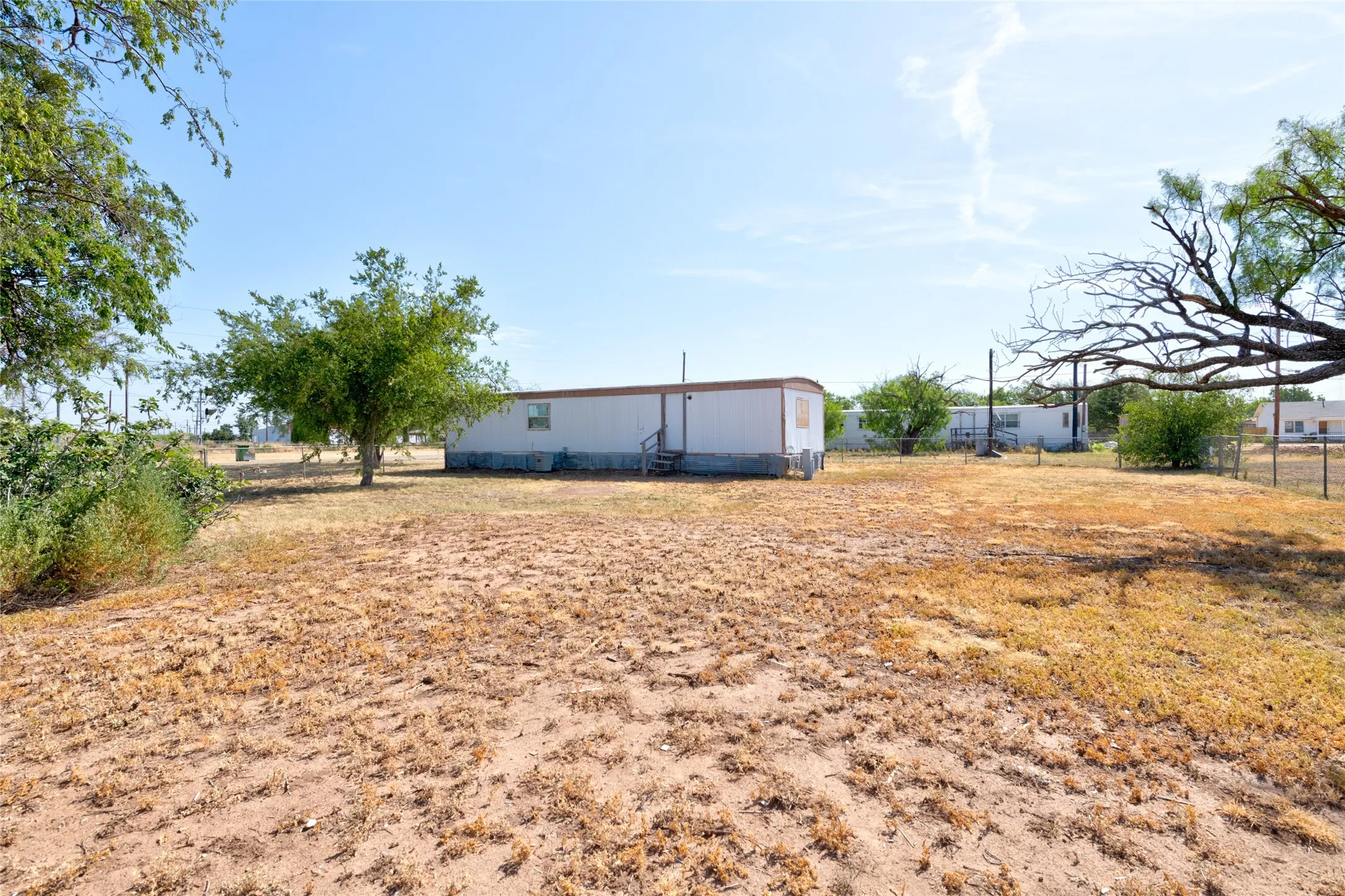 Mobile Home For Sale in Taylor County , 146 South Street, Tye, Texas 79563, 2 Bedroom, 1 Bathroom, Garage spaces, 784 Sqft, built in 1978, Price $86,000, mls#21366465, Real Estate Agent in Tye, Homes For Sale in Taylor county, Homes For Sale in Tye, Realtor in Tye Texas, Real Estate Brokerage Independent Realty Texas, Luminita Cordes Realtor