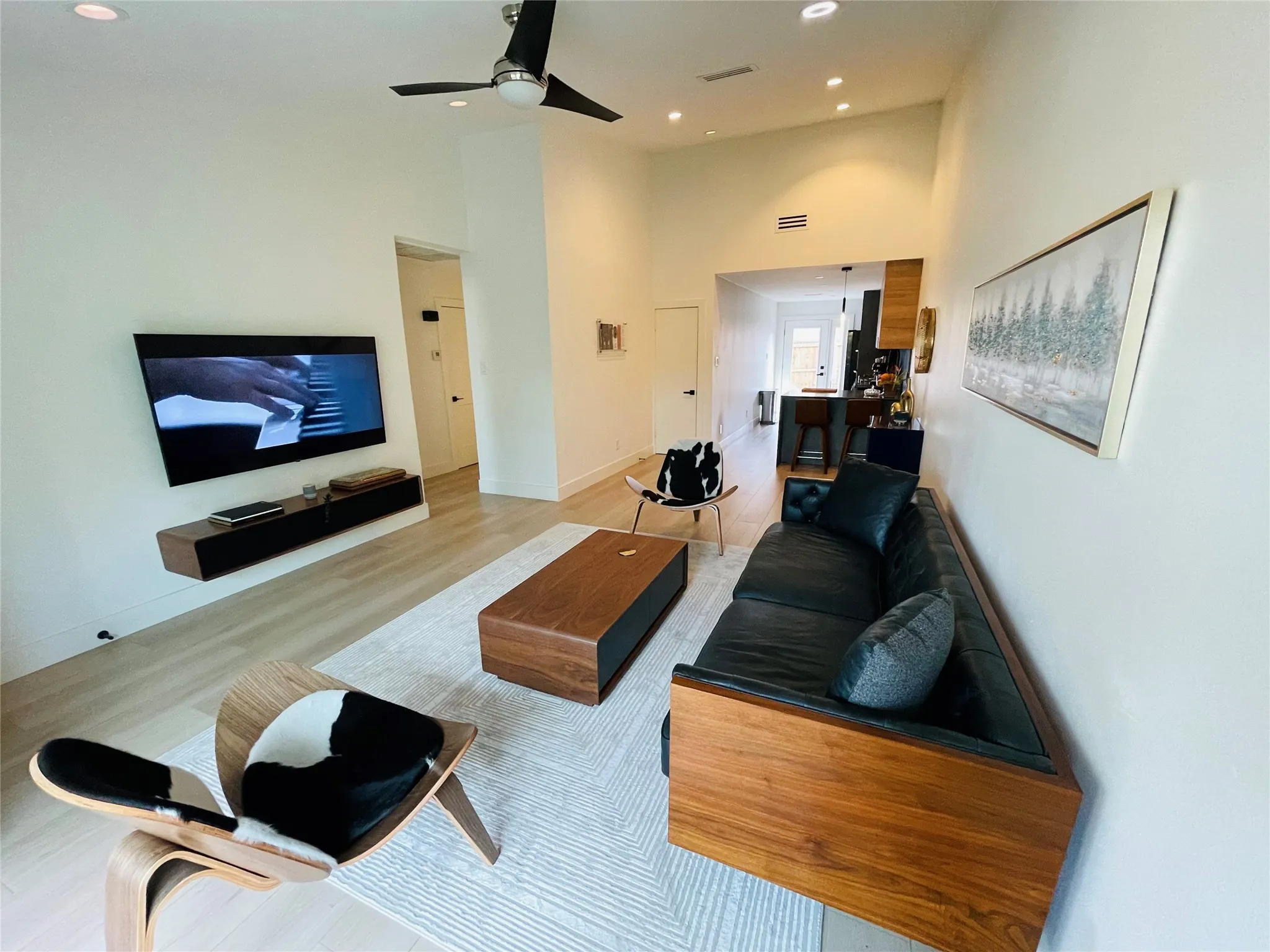 Townhouse For Sale in Dallas County , 13704 Flagstone Lane, Dallas, Texas 75240, 2 Bedroom, 2 Bathroom, Garage spaces, 1,084 Sqft, built in 1970, mls#21362453, Real Estate Agent in Dallas, Homes For Sale in Dallas county, Homes For Sale in Dallas, Realtor in Dallas Texas, Real Estate Brokerage Independent Realty Texas, Luminita Cordes Realtor