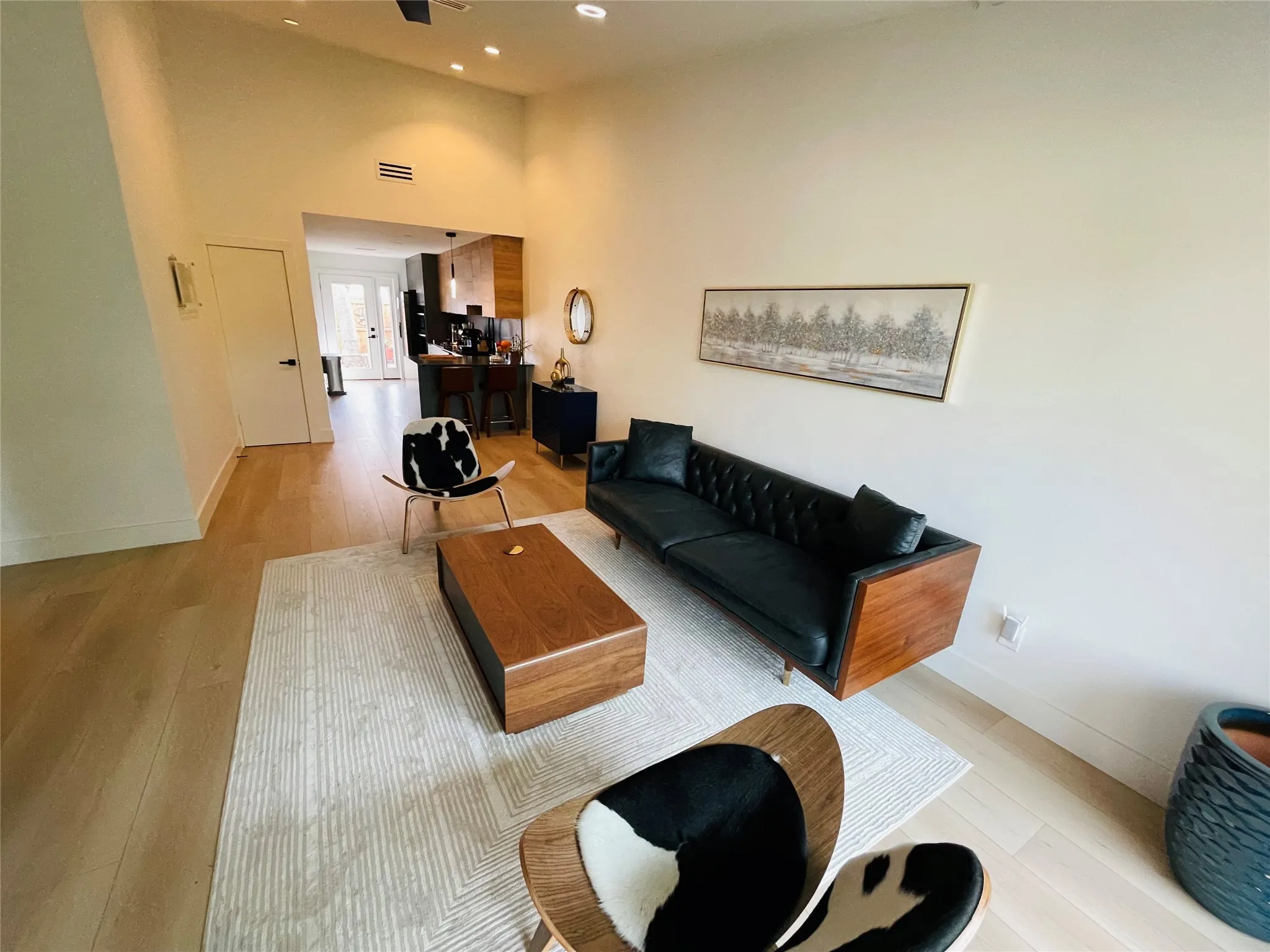 Townhouse For Sale in Dallas County , 13704 Flagstone Lane, Dallas, Texas 75240, 2 Bedroom, 2 Bathroom, Garage spaces, 1,084 Sqft, built in 1970, mls#21362453, Real Estate Agent in Dallas, Homes For Sale in Dallas county, Homes For Sale in Dallas, Realtor in Dallas Texas, Real Estate Brokerage Independent Realty Texas, Luminita Cordes Realtor