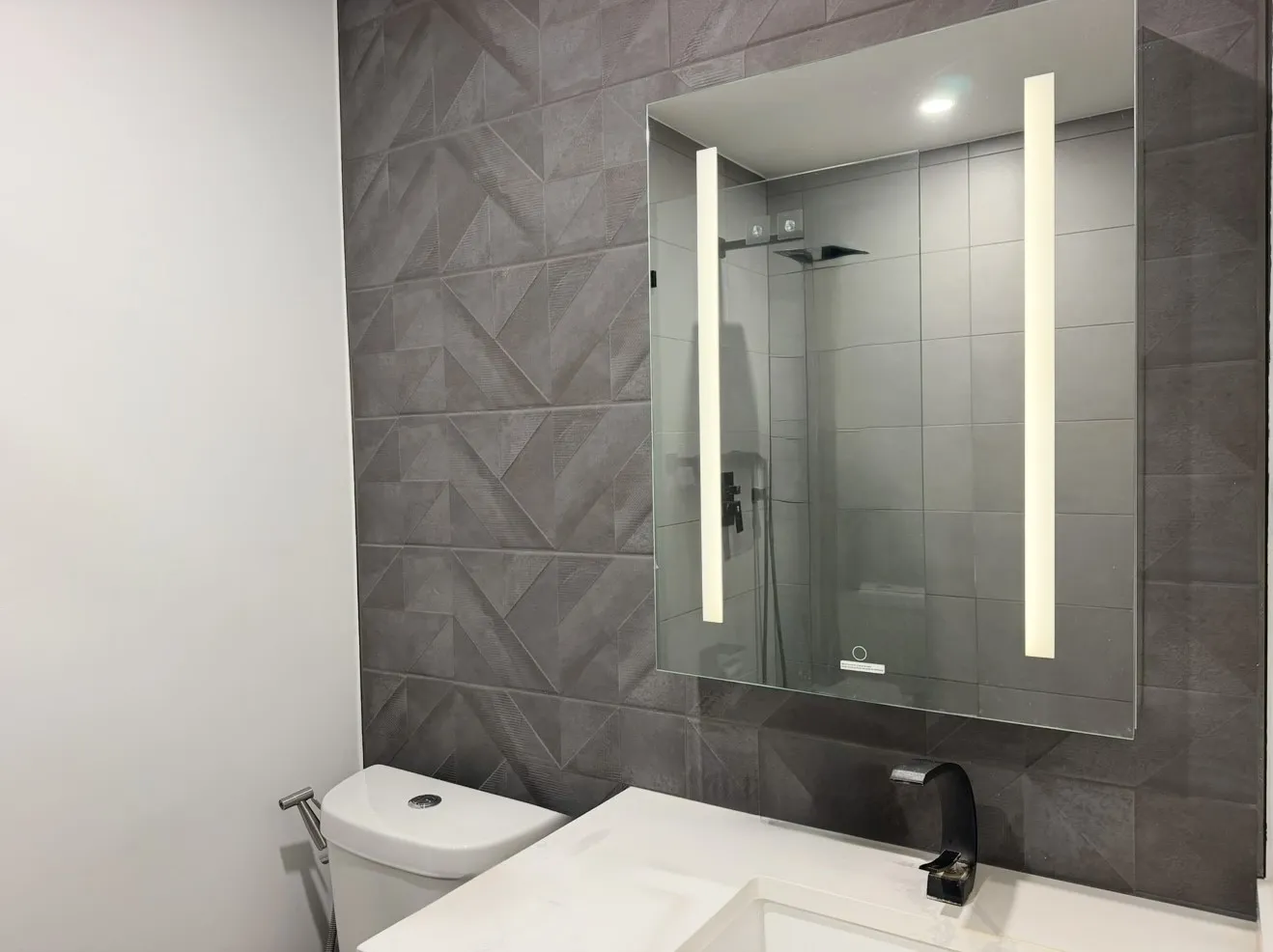 Townhouse For Sale in Dallas County , 13704 Flagstone Lane, Dallas, Texas 75240, 2 Bedroom, 2 Bathroom, Garage spaces, 1,084 Sqft, built in 1970, mls#21362453, Real Estate Agent in Dallas, Homes For Sale in Dallas county, Homes For Sale in Dallas, Realtor in Dallas Texas, Real Estate Brokerage Independent Realty Texas, Luminita Cordes Realtor