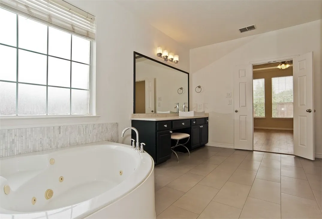 Master Bath ~ View #3