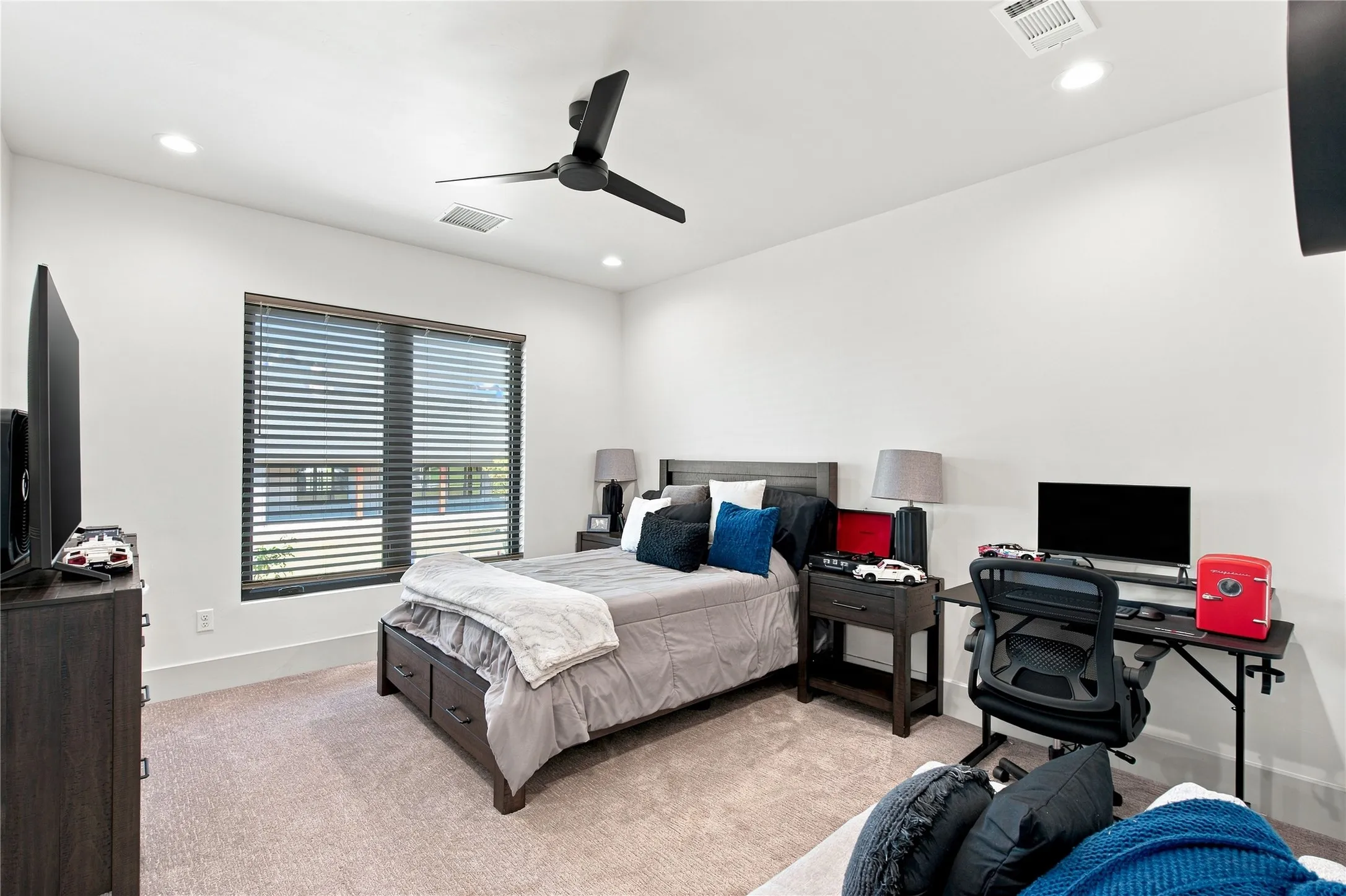 Single Family Residence For Sale in Hood County , 2223 Grass Roots Road, Tolar, Texas 76476, 4 Bedroom, 5 Bathroom, 2 Garage spaces, 3,618 Sqft, built in 2024, Price $1,290,000, mls#21363218, Real Estate Agent in Tolar, Homes For Sale in Hood county, Homes For Sale in Tolar, Realtor in Tolar Texas, Real Estate Brokerage Independent Realty Texas, Luminita Cordes Realtor