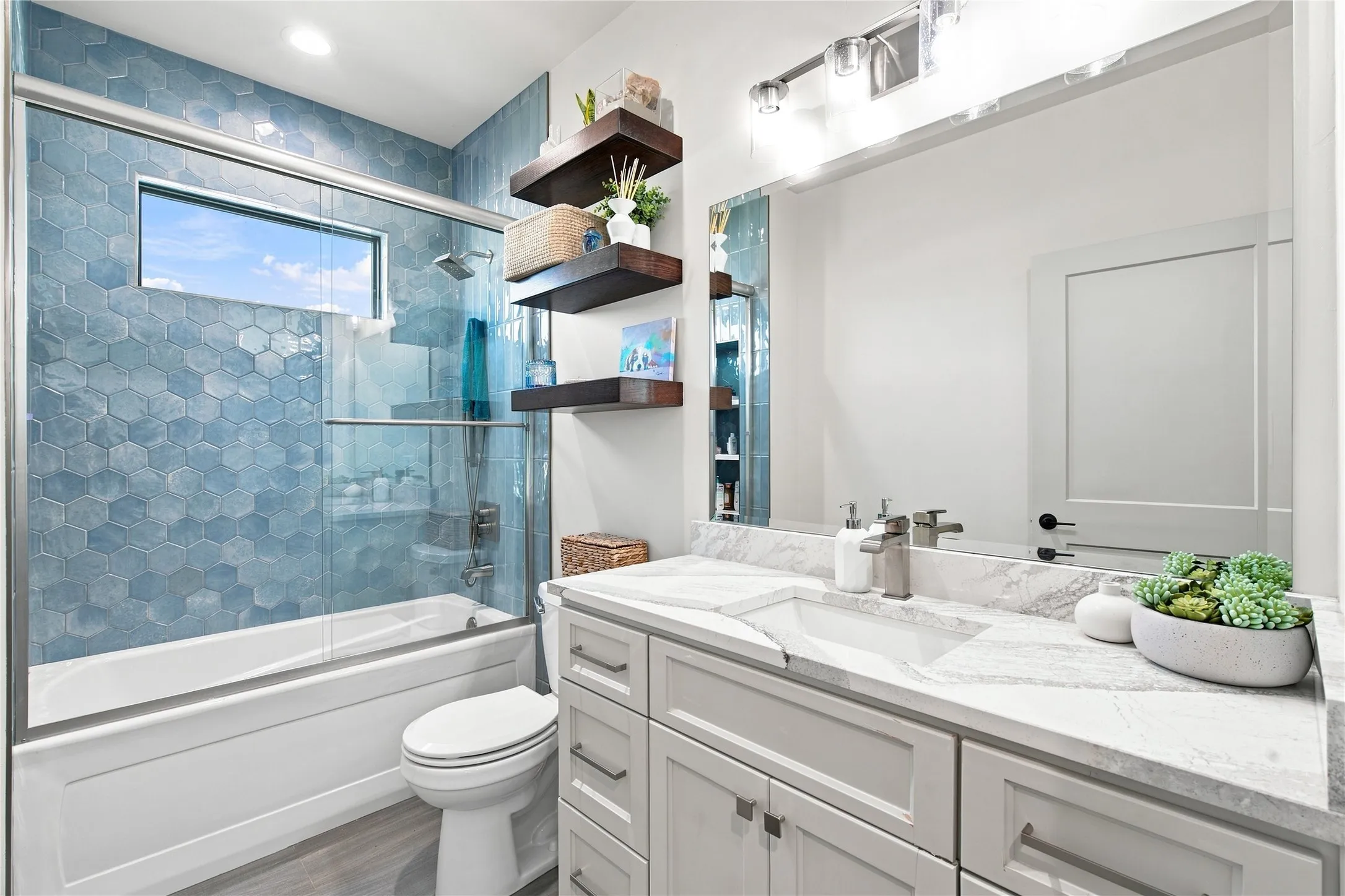 Single Family Residence For Sale in Hood County , 2223 Grass Roots Road, Tolar, Texas 76476, 4 Bedroom, 5 Bathroom, 2 Garage spaces, 3,618 Sqft, built in 2024, Price $1,290,000, mls#21363218, Real Estate Agent in Tolar, Homes For Sale in Hood county, Homes For Sale in Tolar, Realtor in Tolar Texas, Real Estate Brokerage Independent Realty Texas, Luminita Cordes Realtor