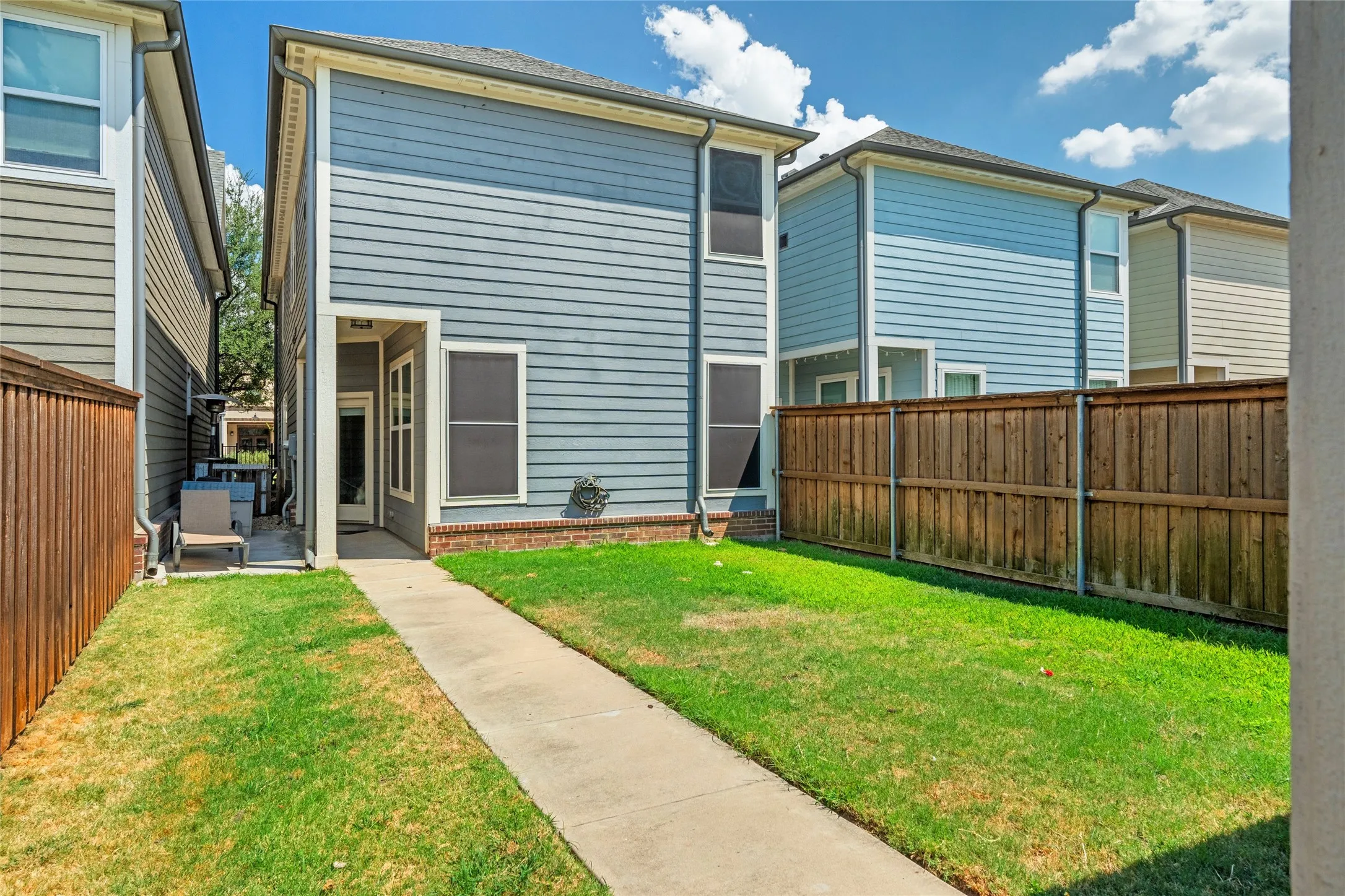 Single Family Residence For Rent in Dallas County , 725 Hammond Street, Coppell, Texas 75019, 3 Bedroom, 3 Bathroom, 2 Garage spaces, 2,500 Sqft, built in 2017, mls#21366784, Real Estate Agent in Coppell, Homes For Rent in Dallas county, Homes For Rent in Coppell, Realtor in Coppell Texas, Real Estate Brokerage Independent Realty Texas, Luminita Cordes Realtor