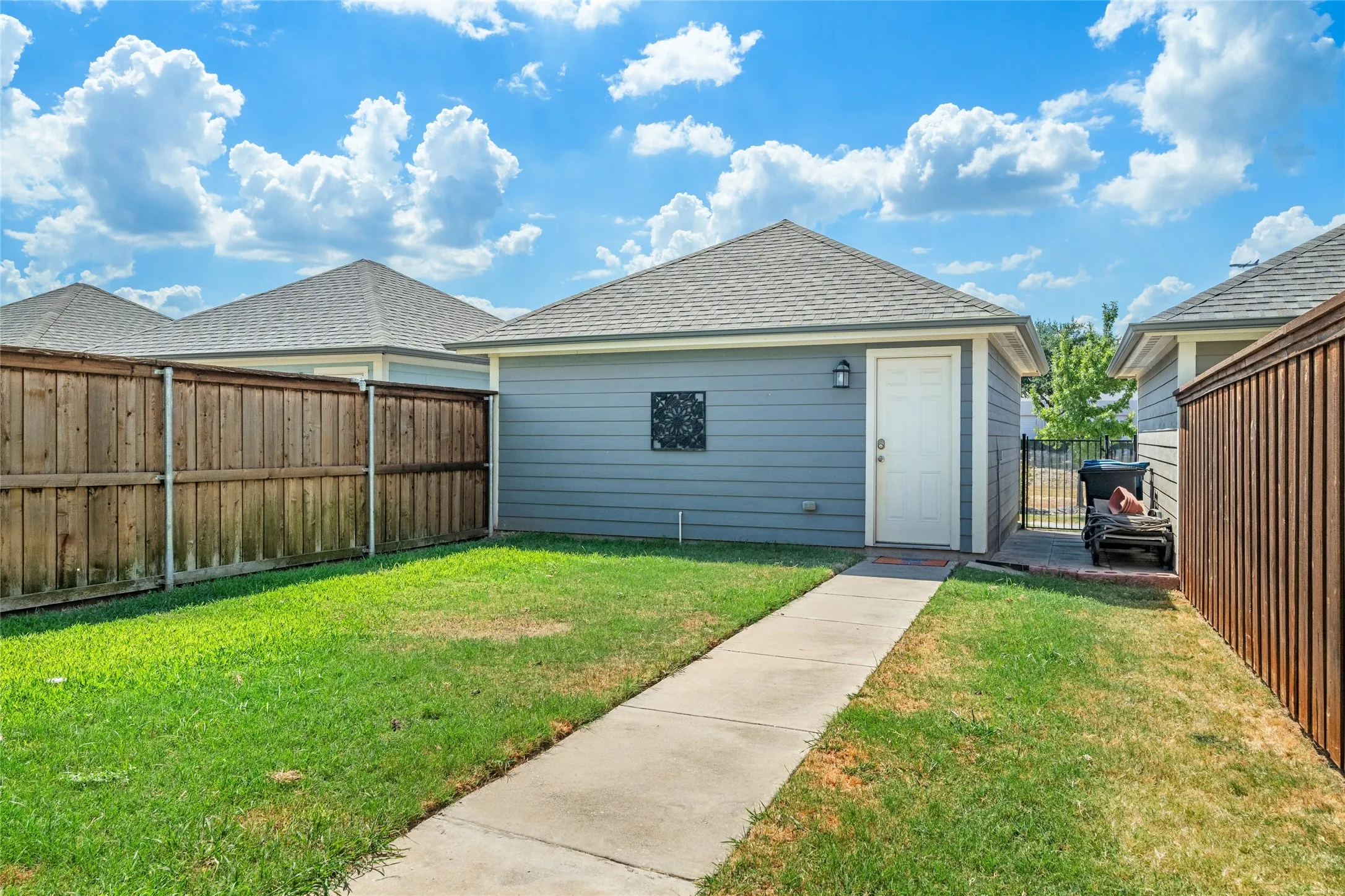 Single Family Residence For Rent in Dallas County , 725 Hammond Street, Coppell, Texas 75019, 3 Bedroom, 3 Bathroom, 2 Garage spaces, 2,500 Sqft, built in 2017, mls#21366784, Real Estate Agent in Coppell, Homes For Rent in Dallas county, Homes For Rent in Coppell, Realtor in Coppell Texas, Real Estate Brokerage Independent Realty Texas, Luminita Cordes Realtor