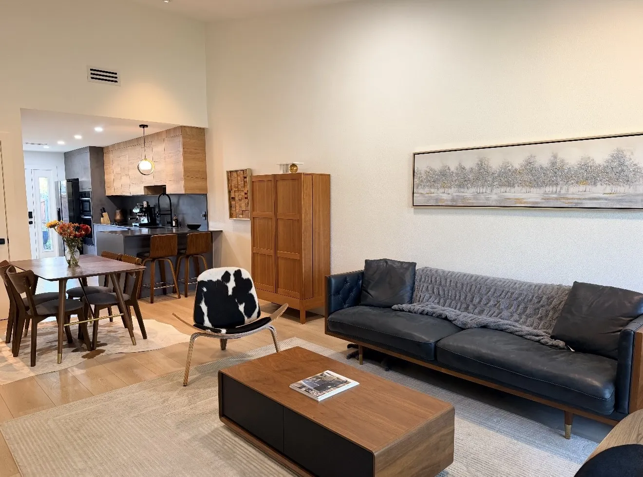 Townhouse For Rent in Dallas County , 13704 Flagstone Lane, Dallas, Texas 75240, 2 Bedroom, 2 Bathroom, Garage spaces, 1,084 Sqft, built in 1970, mls#21366792, Real Estate Agent in Dallas, Homes For Rent in Dallas county, Homes For Rent in Dallas, Realtor in Dallas Texas, Real Estate Brokerage Independent Realty Texas, Luminita Cordes Realtor