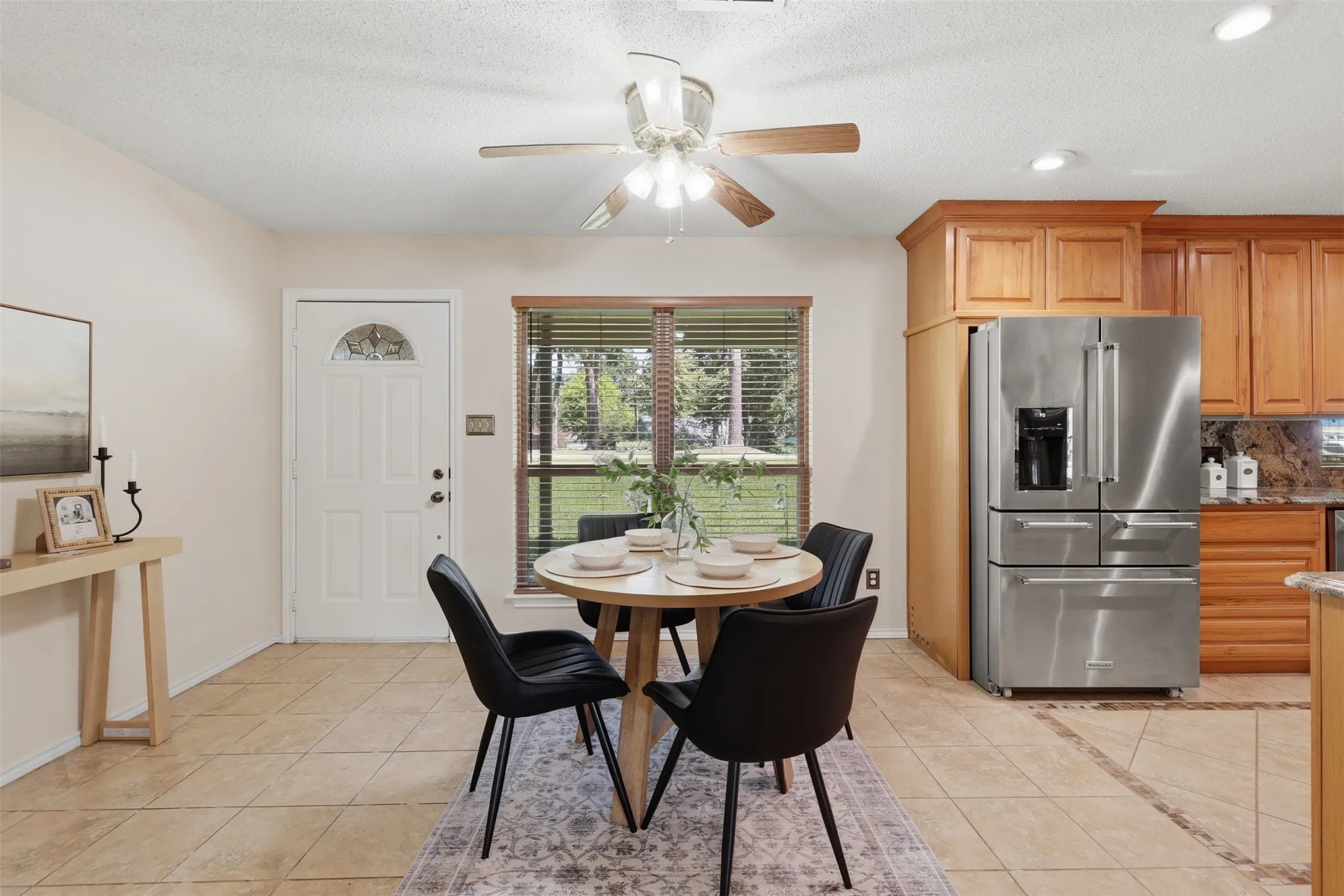 Single Family Residence For Sale in Titus County , 182 County Road 2938 N, Pittsburg, Texas 75686, 4 Bedroom, 4 Bathroom, 2 Garage spaces, 2,440 Sqft, built in 1999, mls#21366147, Real Estate Agent in Pittsburg, Homes For Sale in Titus county, Homes For Sale in Pittsburg, Realtor in Pittsburg Texas, Real Estate Brokerage Independent Realty Texas, Luminita Cordes Realtor