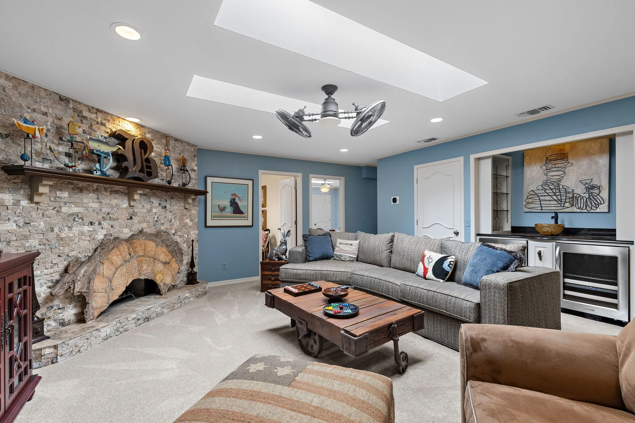 Condominium For Sale in Wichita County , 14 Waverly Place, Wichita Falls, Texas 76301, 6 Bedroom, 7 Bathroom, 2 Garage spaces, 4,598 Sqft, built in 1981, mls#21366800, Real Estate Agent in Wichita Falls, Homes For Sale in Wichita county, Homes For Sale in Wichita Falls, Realtor in Wichita Falls Texas, Real Estate Brokerage Independent Realty Texas, Luminita Cordes Realtor