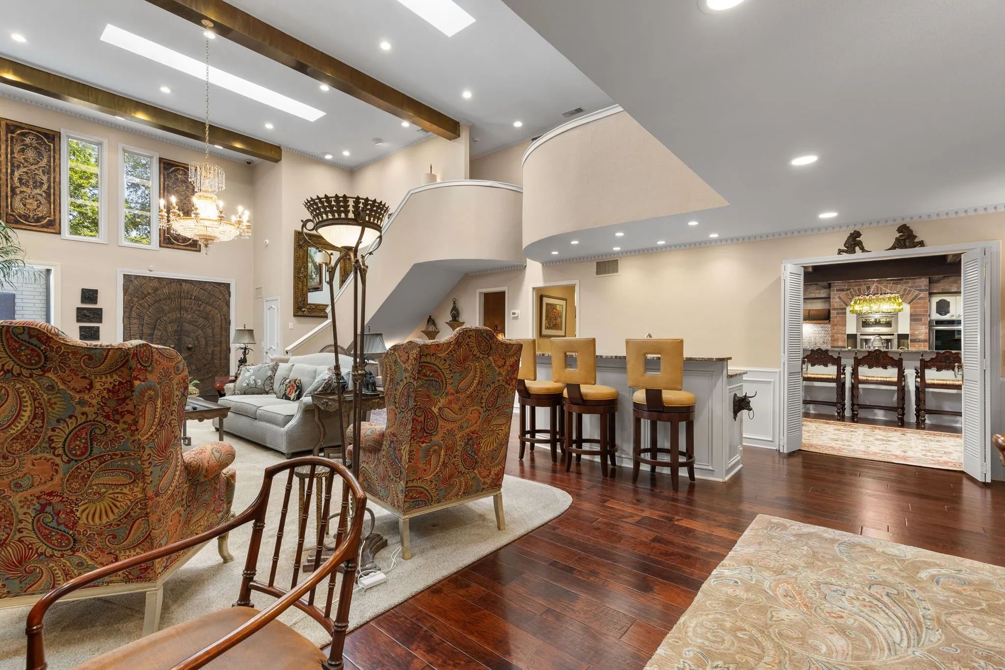 Condominium For Sale in Wichita County , 14 Waverly Place, Wichita Falls, Texas 76301, 6 Bedroom, 7 Bathroom, 2 Garage spaces, 4,598 Sqft, built in 1981, mls#21366800, Real Estate Agent in Wichita Falls, Homes For Sale in Wichita county, Homes For Sale in Wichita Falls, Realtor in Wichita Falls Texas, Real Estate Brokerage Independent Realty Texas, Luminita Cordes Realtor