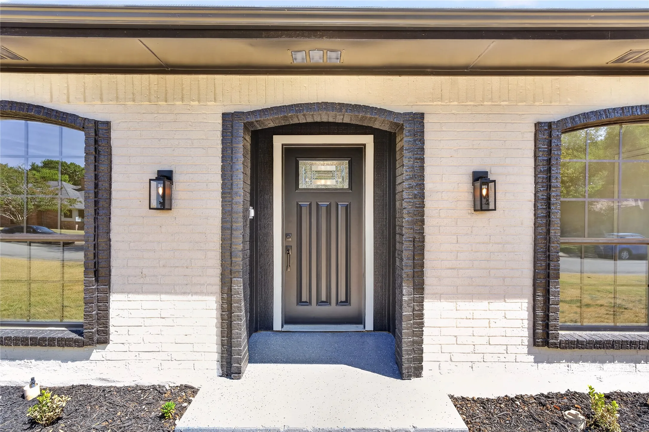 Single Family Residence For Sale in Dallas County , 319 Hummingbird Lane, Duncanville, Texas 75137, 4 Bedroom, 3 Bathroom, 2 Garage spaces, 2,117 Sqft, built in 1979, mls#21366618, Real Estate Agent in Duncanville, Homes For Sale in Dallas county, Homes For Sale in Duncanville, Realtor in Duncanville Texas, Real Estate Brokerage Independent Realty Texas, Luminita Cordes Realtor