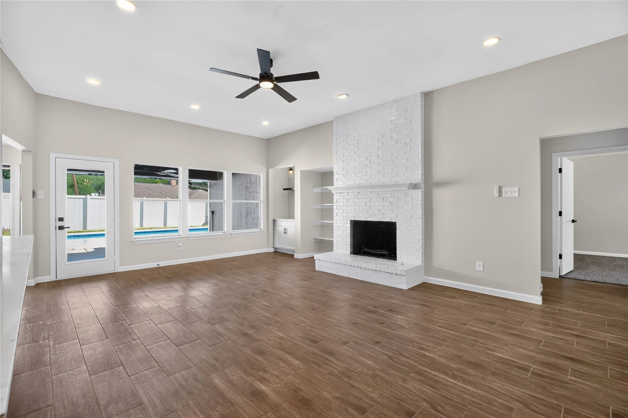 Single Family Residence For Sale in Dallas County , 319 Hummingbird Lane, Duncanville, Texas 75137, 4 Bedroom, 3 Bathroom, 2 Garage spaces, 2,117 Sqft, built in 1979, mls#21366618, Real Estate Agent in Duncanville, Homes For Sale in Dallas county, Homes For Sale in Duncanville, Realtor in Duncanville Texas, Real Estate Brokerage Independent Realty Texas, Luminita Cordes Realtor