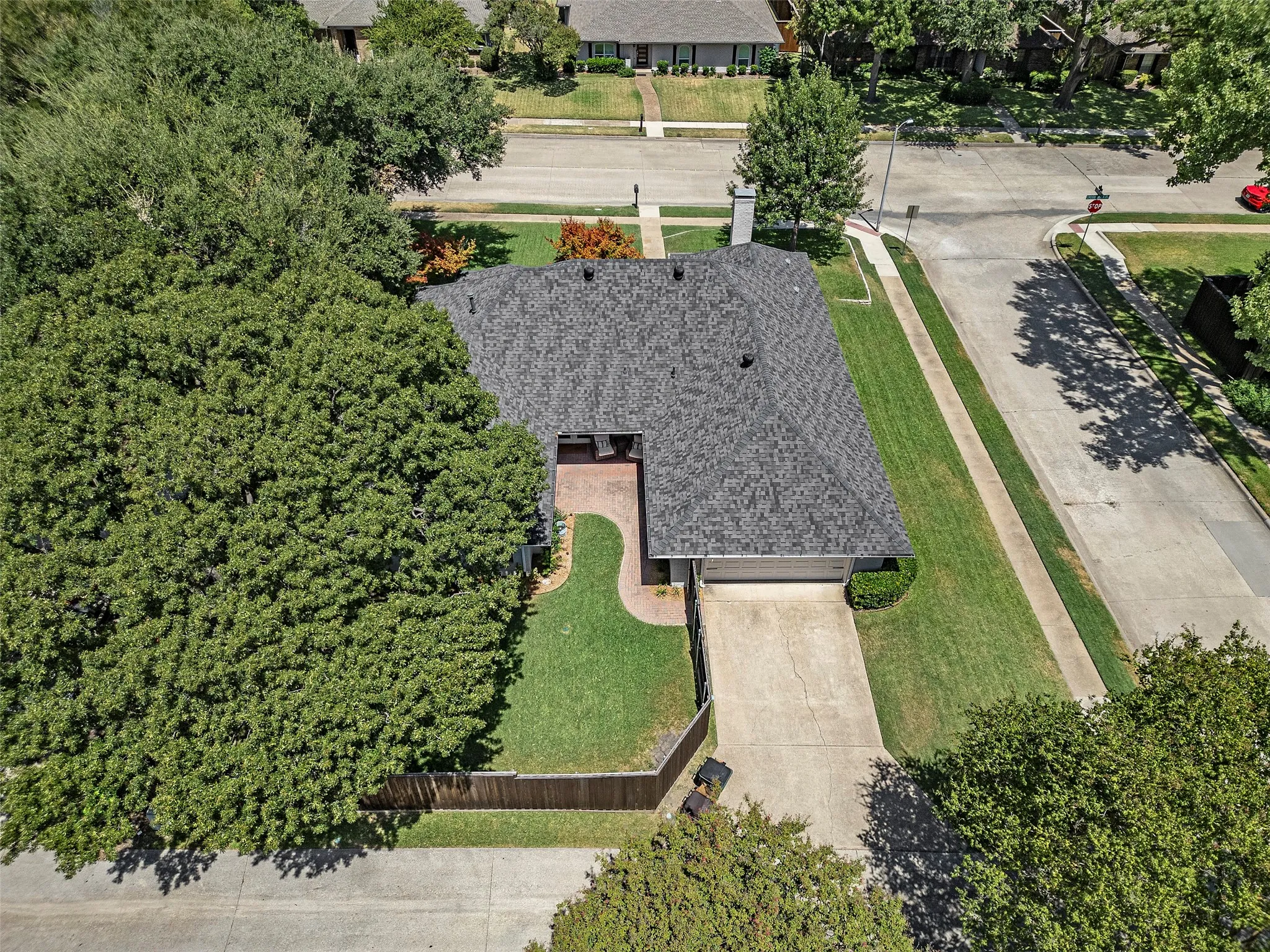 Single Family Residence For Sale in Collin County , 1800 Cross Bend Road, Plano, Texas 75023, 4 Bedroom, 3 Bathroom, 22 Garage spaces, 2,263 Sqft, built in 1976, mls#21366753, Real Estate Agent in Plano, Homes For Sale in Collin county, Homes For Sale in Plano, Realtor in Plano Texas, Real Estate Brokerage Independent Realty Texas, Luminita Cordes Realtor