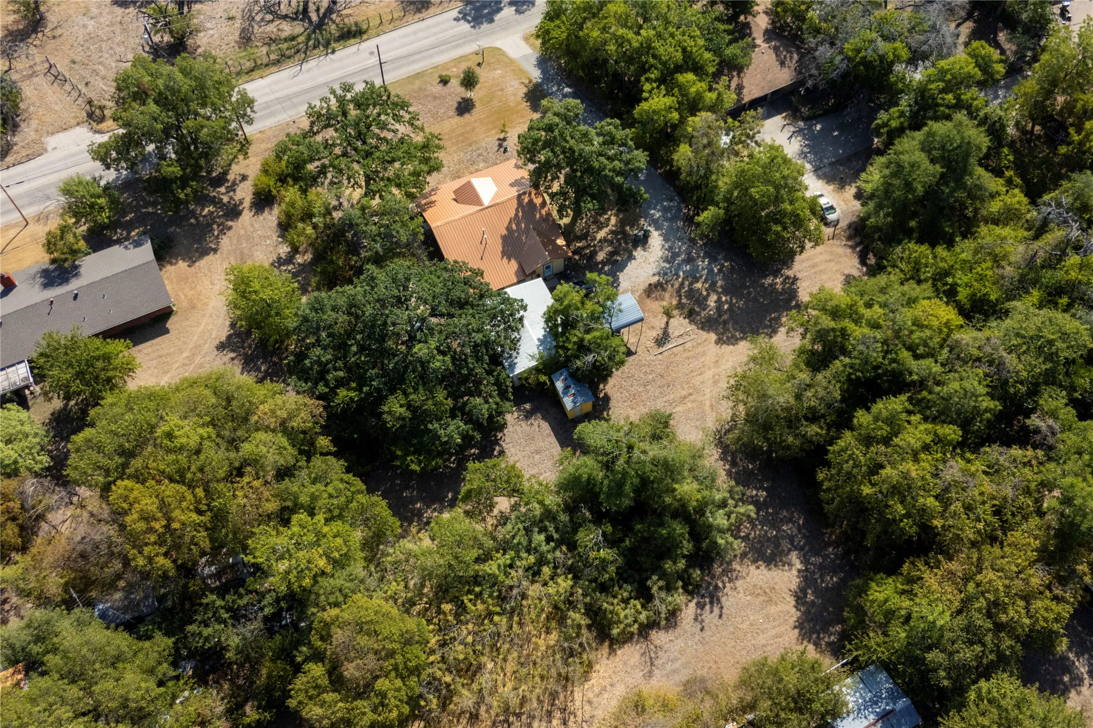 Single Family Residence For Sale in Erath County , 624 Alexander Road, Stephenville, Texas 76401, 3 Bedroom, 2 Bathroom, Garage spaces, 1,693 Sqft, built in 1919, mls#21366808, Real Estate Agent in Stephenville, Homes For Sale in Erath county, Homes For Sale in Stephenville, Realtor in Stephenville Texas, Real Estate Brokerage Independent Realty Texas, Luminita Cordes Realtor