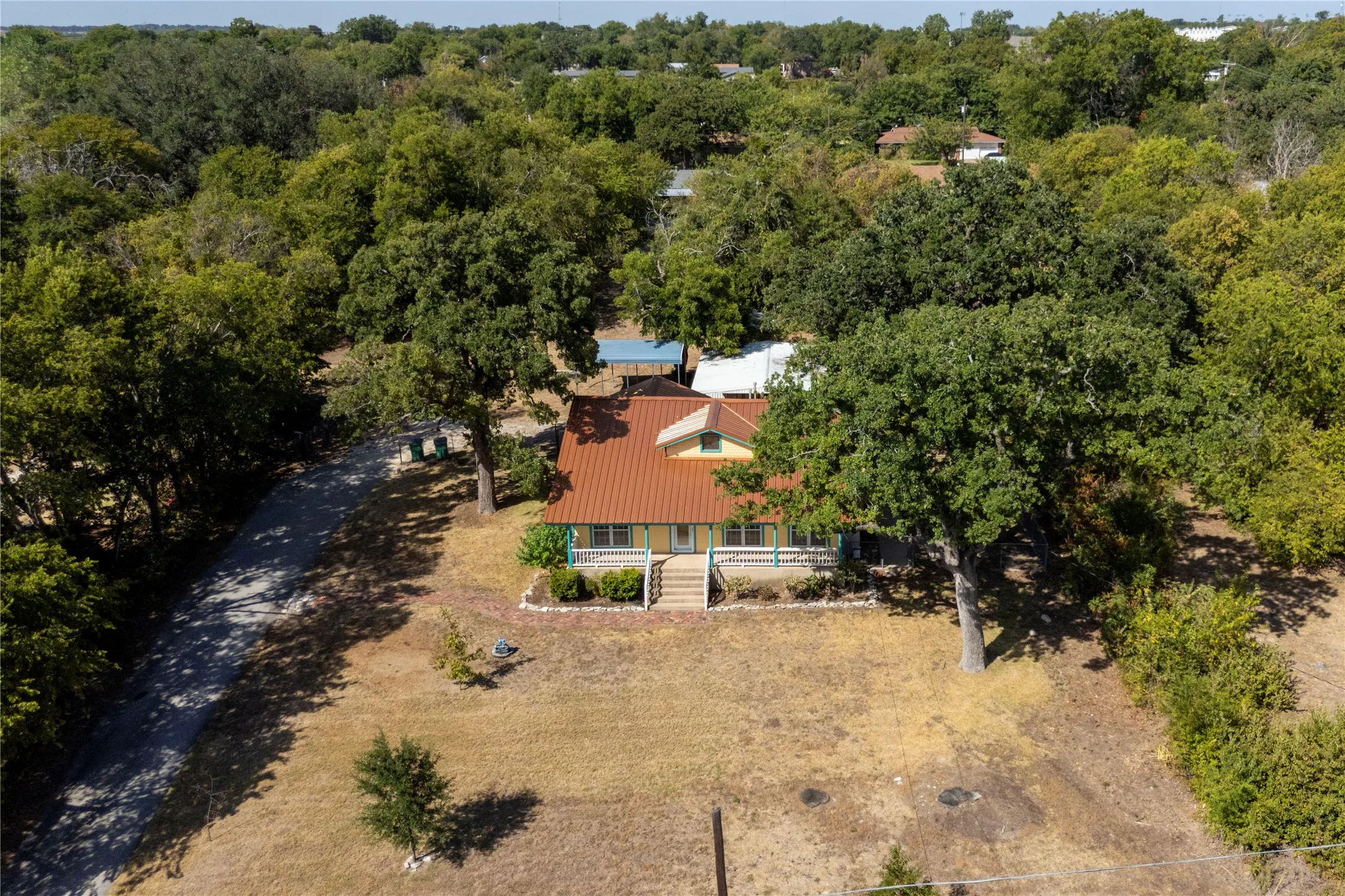 Single Family Residence For Sale in Erath County , 624 Alexander Road, Stephenville, Texas 76401, 3 Bedroom, 2 Bathroom, Garage spaces, 1,693 Sqft, built in 1919, mls#21366808, Real Estate Agent in Stephenville, Homes For Sale in Erath county, Homes For Sale in Stephenville, Realtor in Stephenville Texas, Real Estate Brokerage Independent Realty Texas, Luminita Cordes Realtor