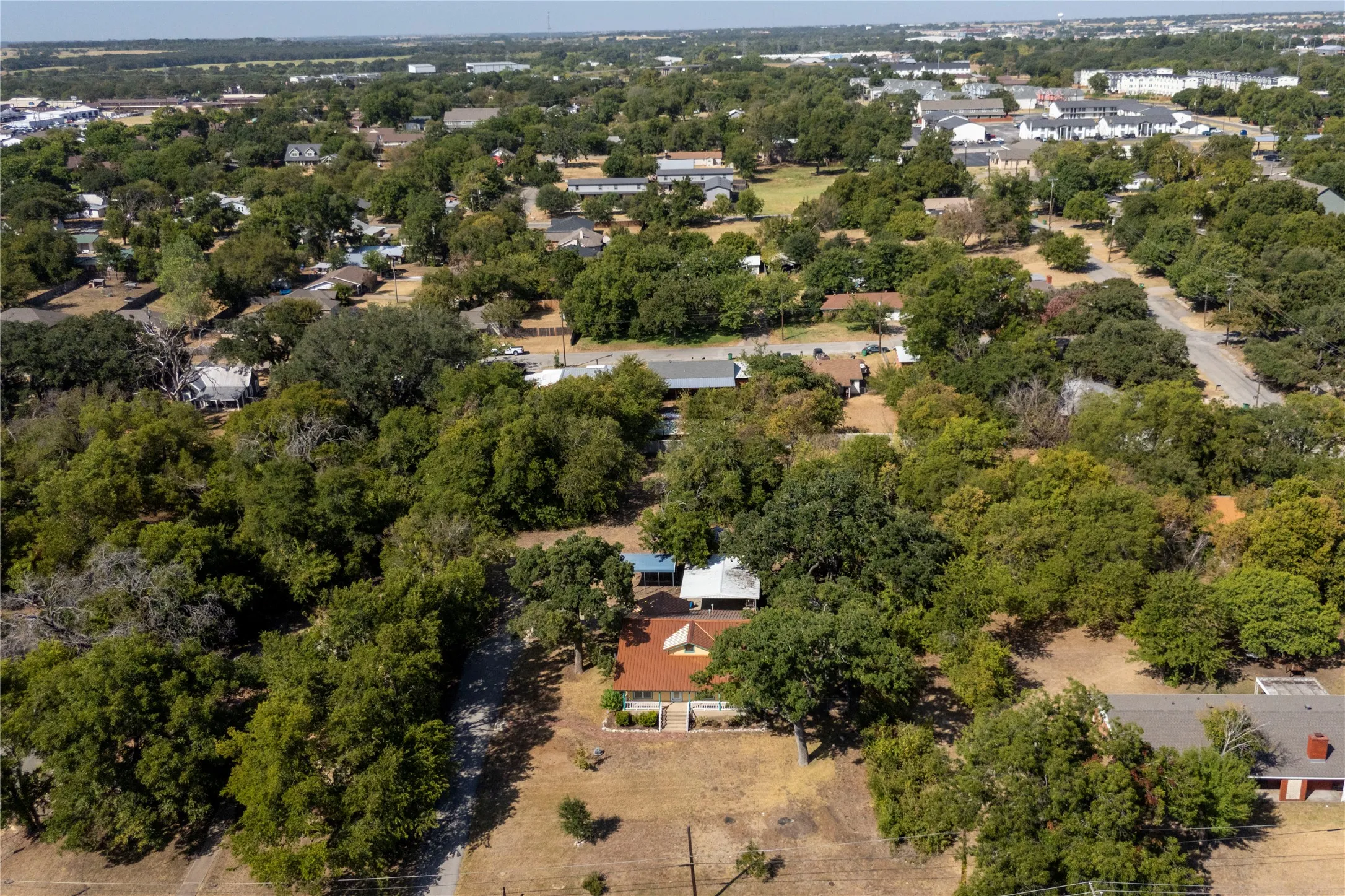 Single Family Residence For Sale in Erath County , 624 Alexander Road, Stephenville, Texas 76401, 3 Bedroom, 2 Bathroom, Garage spaces, 1,693 Sqft, built in 1919, mls#21366808, Real Estate Agent in Stephenville, Homes For Sale in Erath county, Homes For Sale in Stephenville, Realtor in Stephenville Texas, Real Estate Brokerage Independent Realty Texas, Luminita Cordes Realtor