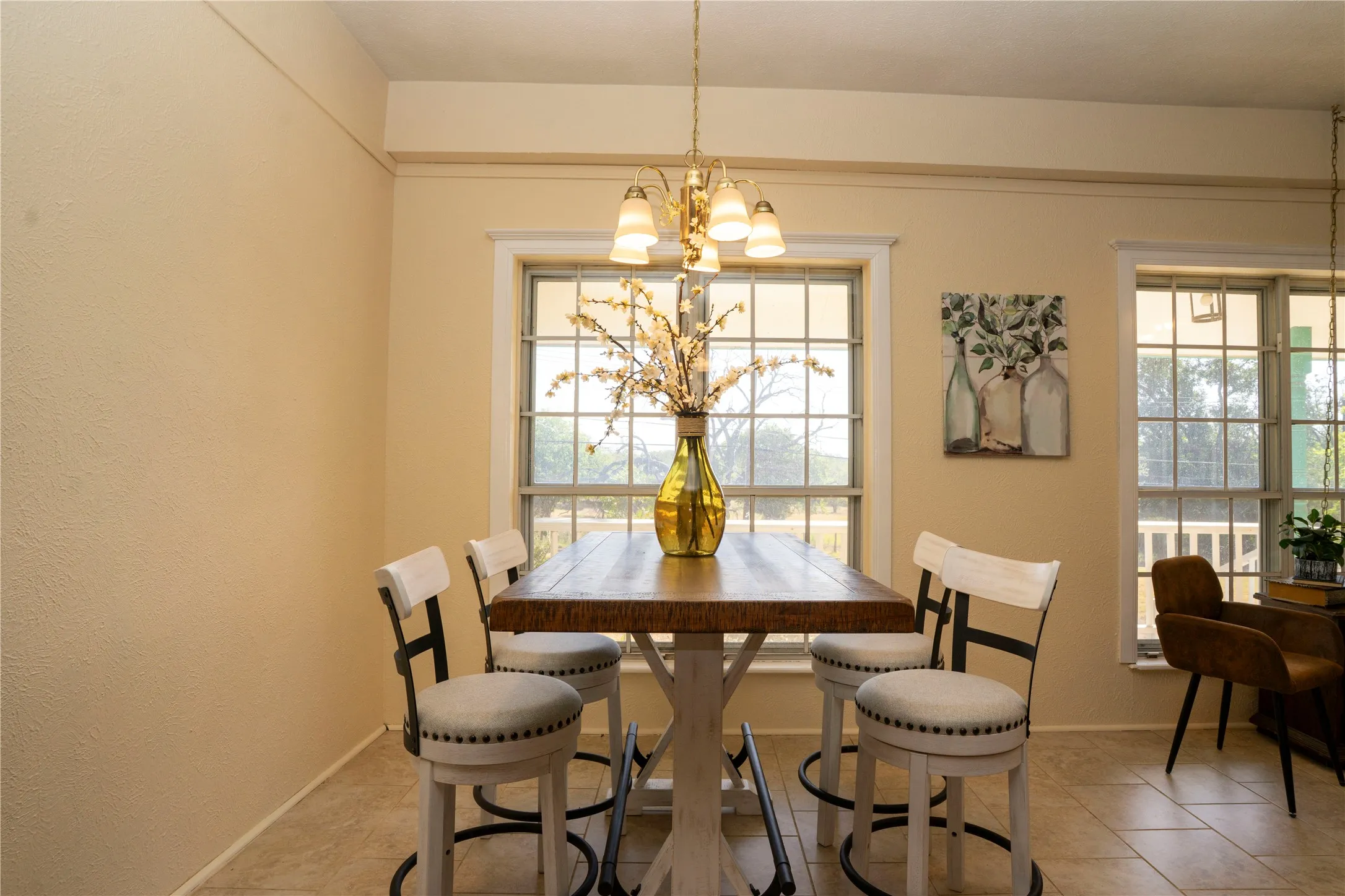 Single Family Residence For Sale in Erath County , 624 Alexander Road, Stephenville, Texas 76401, 3 Bedroom, 2 Bathroom, Garage spaces, 1,693 Sqft, built in 1919, mls#21366808, Real Estate Agent in Stephenville, Homes For Sale in Erath county, Homes For Sale in Stephenville, Realtor in Stephenville Texas, Real Estate Brokerage Independent Realty Texas, Luminita Cordes Realtor