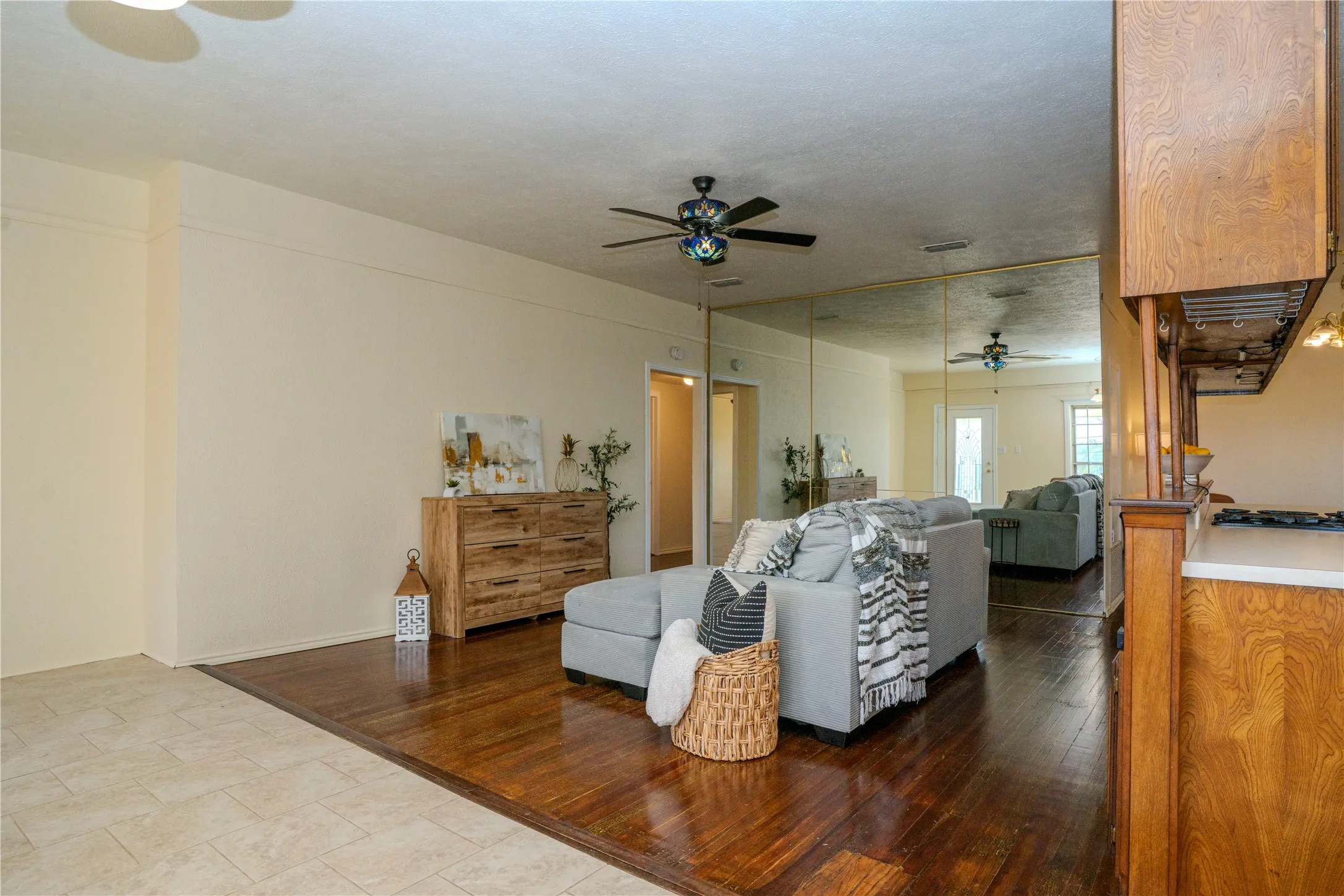 Single Family Residence For Sale in Erath County , 624 Alexander Road, Stephenville, Texas 76401, 3 Bedroom, 2 Bathroom, Garage spaces, 1,693 Sqft, built in 1919, mls#21366808, Real Estate Agent in Stephenville, Homes For Sale in Erath county, Homes For Sale in Stephenville, Realtor in Stephenville Texas, Real Estate Brokerage Independent Realty Texas, Luminita Cordes Realtor