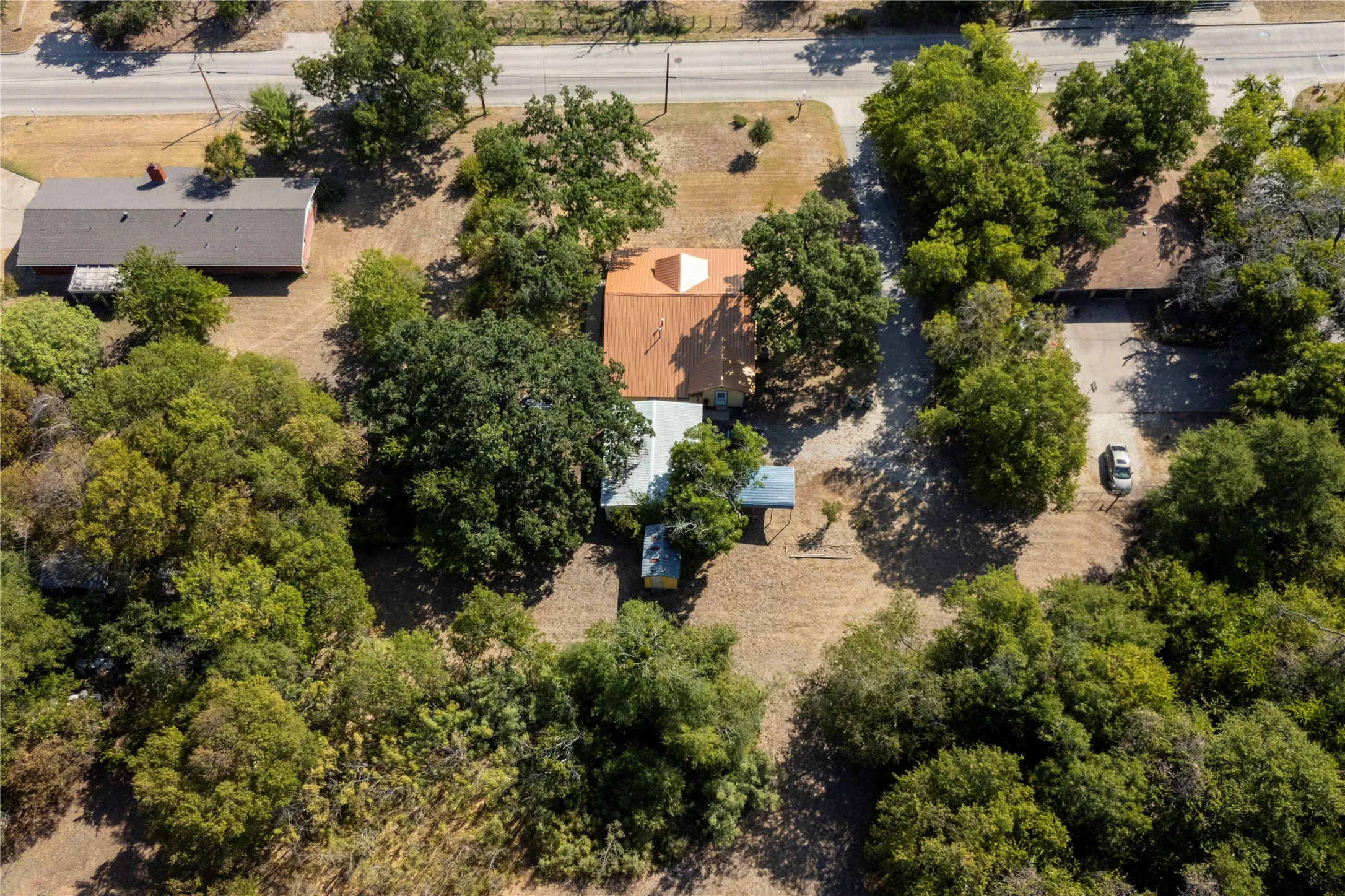 Single Family Residence For Sale in Erath County , 624 Alexander Road, Stephenville, Texas 76401, 3 Bedroom, 2 Bathroom, Garage spaces, 1,693 Sqft, built in 1919, mls#21366808, Real Estate Agent in Stephenville, Homes For Sale in Erath county, Homes For Sale in Stephenville, Realtor in Stephenville Texas, Real Estate Brokerage Independent Realty Texas, Luminita Cordes Realtor
