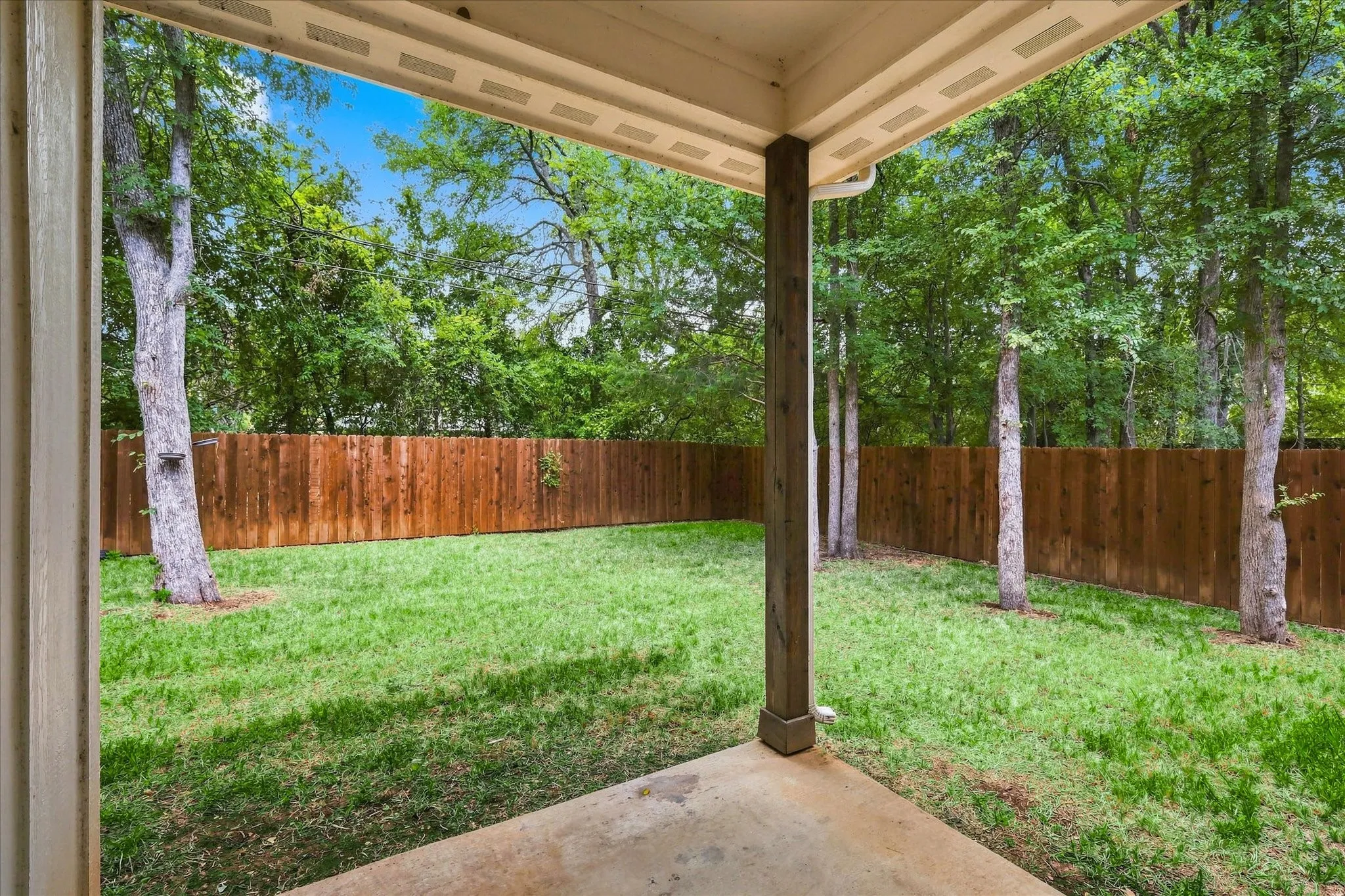 Single Family Residence For Sale in Johnson County , 1001 Oak Valley Road, Burleson, Texas 76028, 3 Bedroom, 2 Bathroom, 2 Garage spaces, 1,841 Sqft, built in 2022, mls#21362449, Real Estate Agent in Burleson, Homes For Sale in Johnson county, Homes For Sale in Burleson, Realtor in Burleson Texas, Real Estate Brokerage Independent Realty Texas, Luminita Cordes Realtor