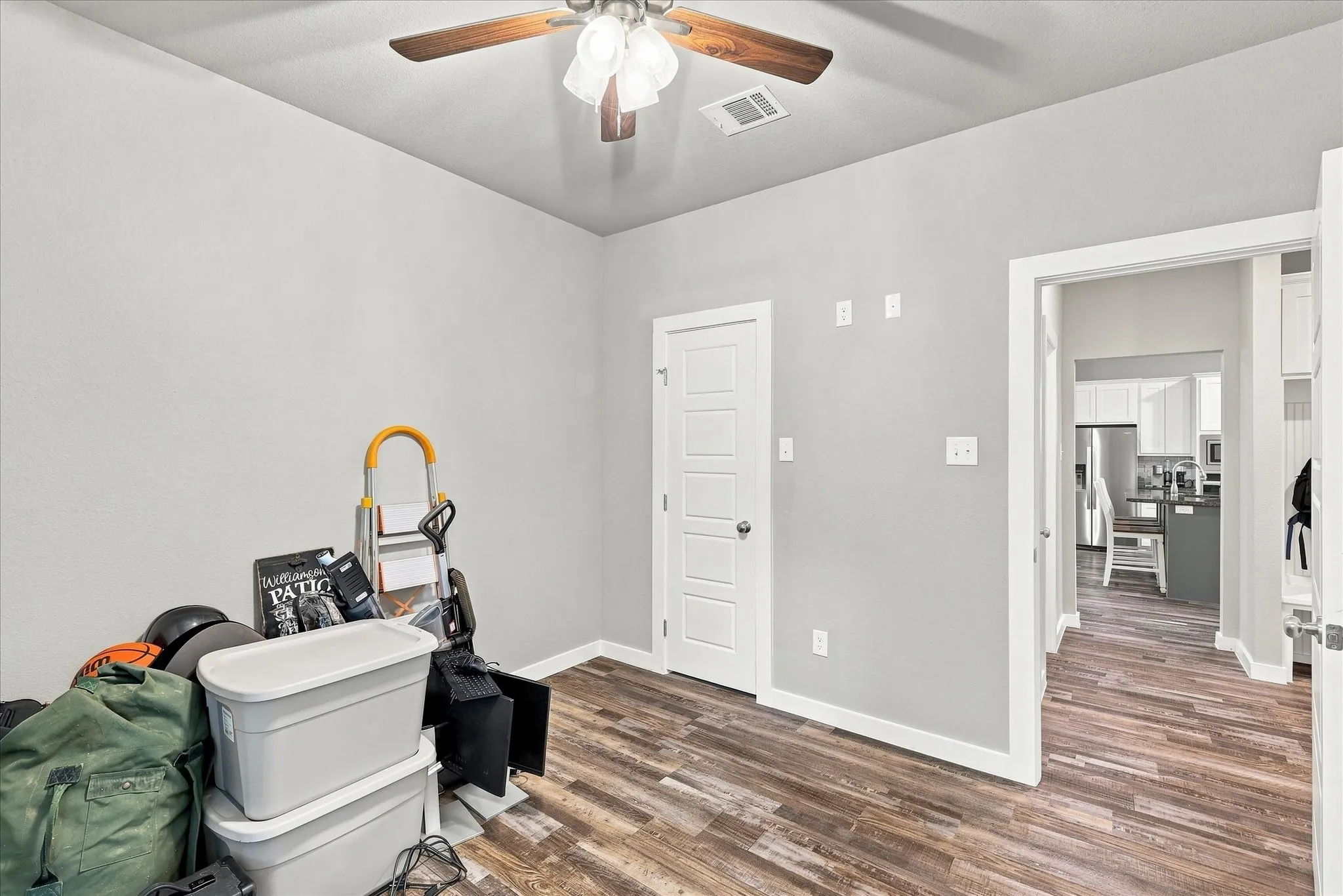 Single Family Residence For Sale in Johnson County , 1001 Oak Valley Road, Burleson, Texas 76028, 3 Bedroom, 2 Bathroom, 2 Garage spaces, 1,841 Sqft, built in 2022, mls#21362449, Real Estate Agent in Burleson, Homes For Sale in Johnson county, Homes For Sale in Burleson, Realtor in Burleson Texas, Real Estate Brokerage Independent Realty Texas, Luminita Cordes Realtor