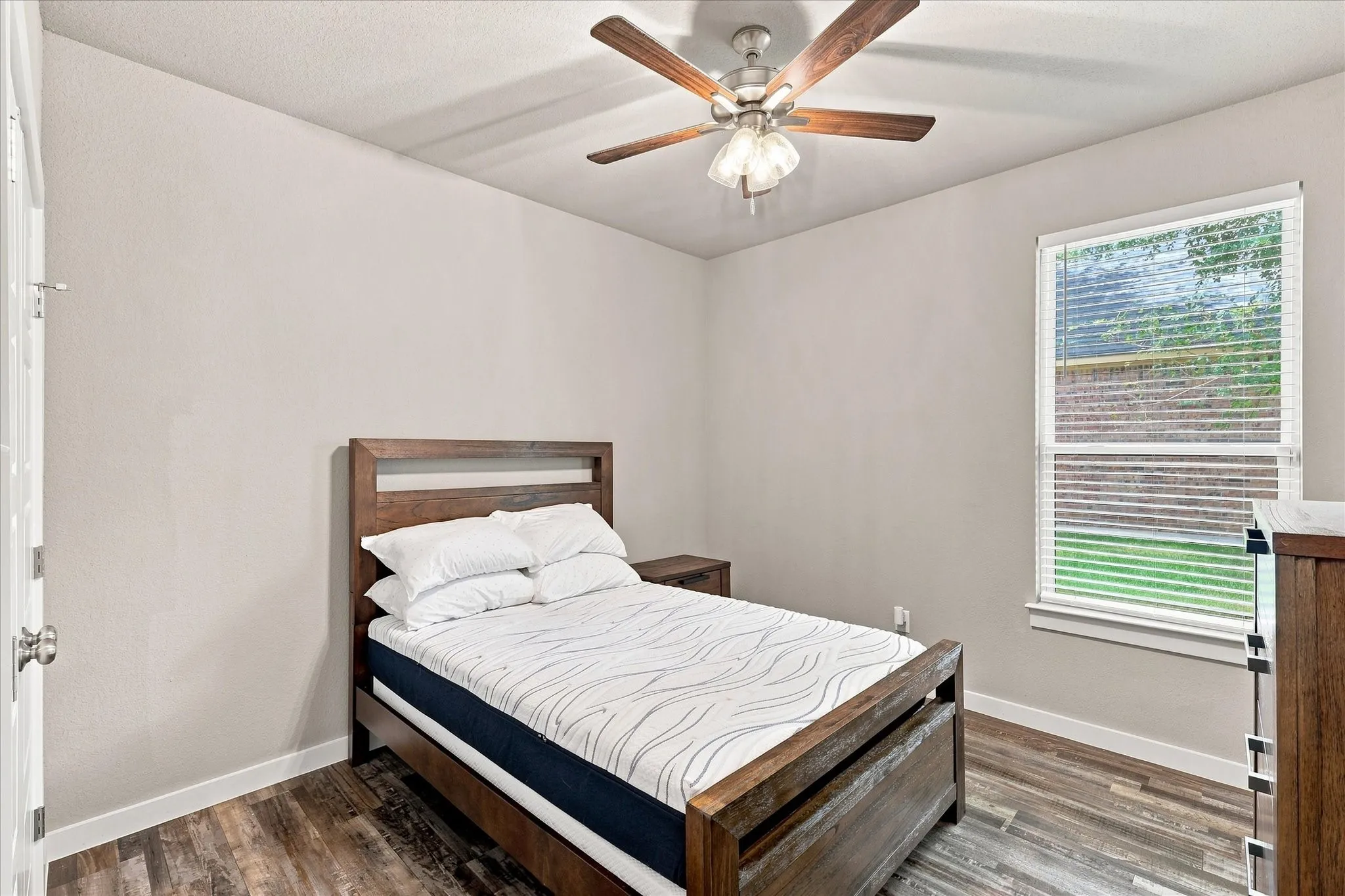 Single Family Residence For Sale in Johnson County , 1001 Oak Valley Road, Burleson, Texas 76028, 3 Bedroom, 2 Bathroom, 2 Garage spaces, 1,841 Sqft, built in 2022, mls#21362449, Real Estate Agent in Burleson, Homes For Sale in Johnson county, Homes For Sale in Burleson, Realtor in Burleson Texas, Real Estate Brokerage Independent Realty Texas, Luminita Cordes Realtor