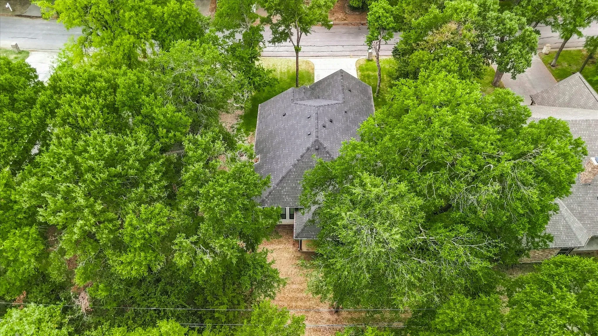 Single Family Residence For Sale in Johnson County , 1001 Oak Valley Road, Burleson, Texas 76028, 3 Bedroom, 2 Bathroom, 2 Garage spaces, 1,841 Sqft, built in 2022, mls#21362449, Real Estate Agent in Burleson, Homes For Sale in Johnson county, Homes For Sale in Burleson, Realtor in Burleson Texas, Real Estate Brokerage Independent Realty Texas, Luminita Cordes Realtor
