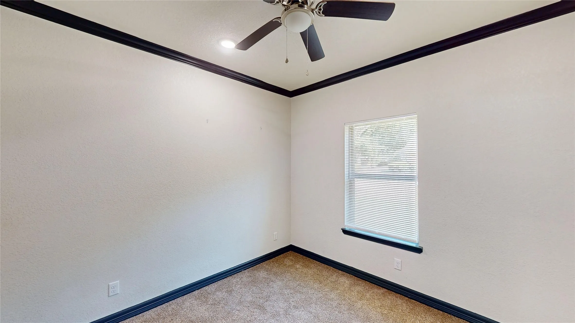 Single Family Residence For Sale in Smith County , 1315 N Ross Avenue, Tyler, Texas 75702, 3 Bedroom, 2 Bathroom, Garage spaces, 1,344 Sqft, built in 2019, mls#21366123, Real Estate Agent in Tyler, Homes For Sale in Smith county, Homes For Sale in Tyler, Realtor in Tyler Texas, Real Estate Brokerage Independent Realty Texas, Luminita Cordes Realtor