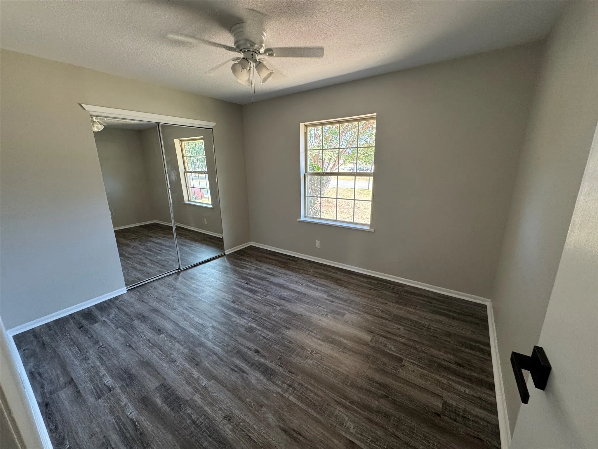 Single Family Residence For Sale in Tarrant County , 732 Dunaway Lane, Azle, Texas 76020, 3 Bedroom, 2 Bathroom, Garage spaces, 1,324 Sqft, built in 1975, mls#21366814, Real Estate Agent in Azle, Homes For Sale in Tarrant county, Homes For Sale in Azle, Realtor in Azle Texas, Real Estate Brokerage Independent Realty Texas, Luminita Cordes Realtor