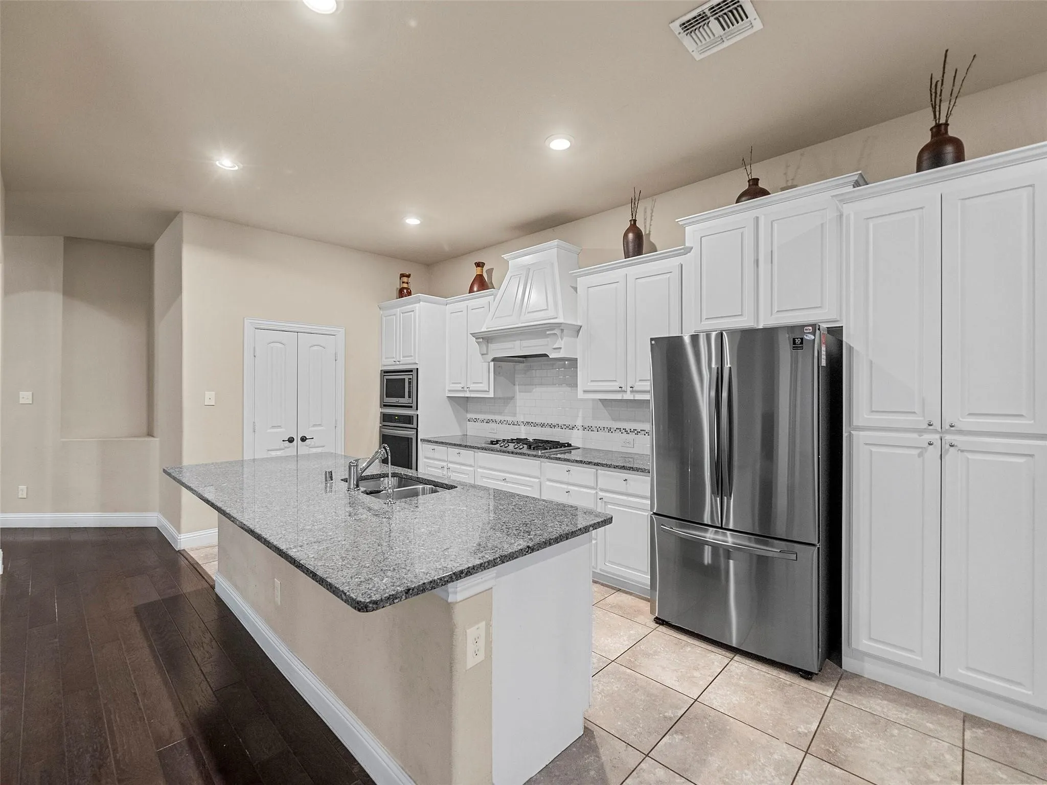 Single Family Residence For Rent in Collin County , 10412 Fort Davis Place, Mc Kinney, Texas 75071, 5 Bedroom, 4 Bathroom, 2 Garage spaces, 3,203 Sqft, built in 2017, mls#21365214, Real Estate Agent in Mc Kinney, Homes For Rent in Collin county, Homes For Rent in Mc Kinney, Realtor in Mc Kinney Texas, Real Estate Brokerage Independent Realty Texas, Luminita Cordes Realtor