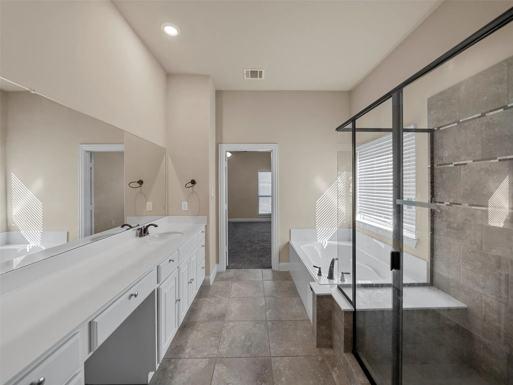 Single Family Residence For Rent in Collin County , 10412 Fort Davis Place, Mc Kinney, Texas 75071, 5 Bedroom, 4 Bathroom, 2 Garage spaces, 3,203 Sqft, built in 2017, mls#21365214, Real Estate Agent in Mc Kinney, Homes For Rent in Collin county, Homes For Rent in Mc Kinney, Realtor in Mc Kinney Texas, Real Estate Brokerage Independent Realty Texas, Luminita Cordes Realtor